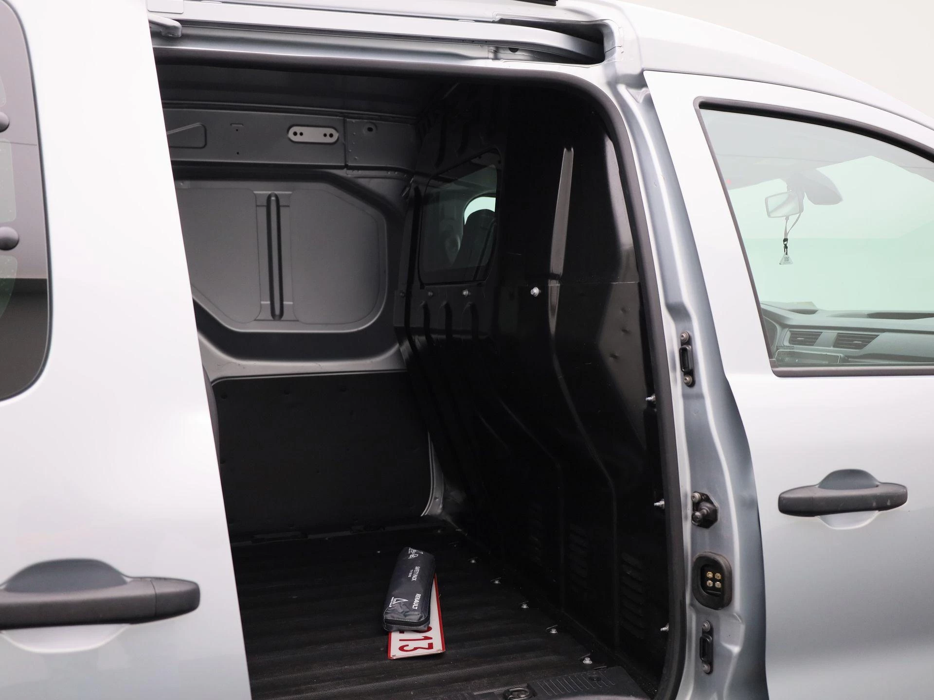 Renault-Express-image-15