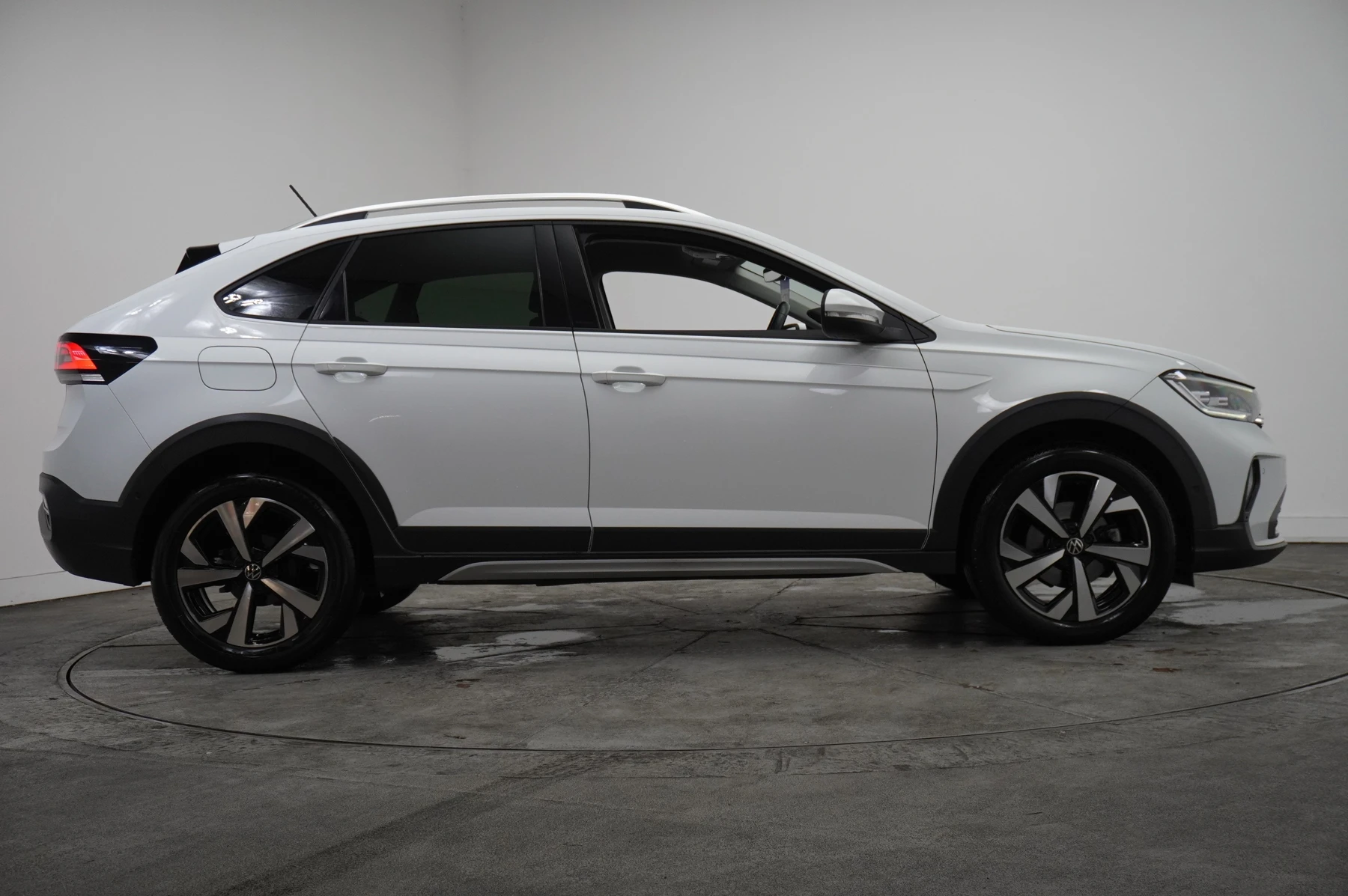 Volkswagen-Taigo-image-3