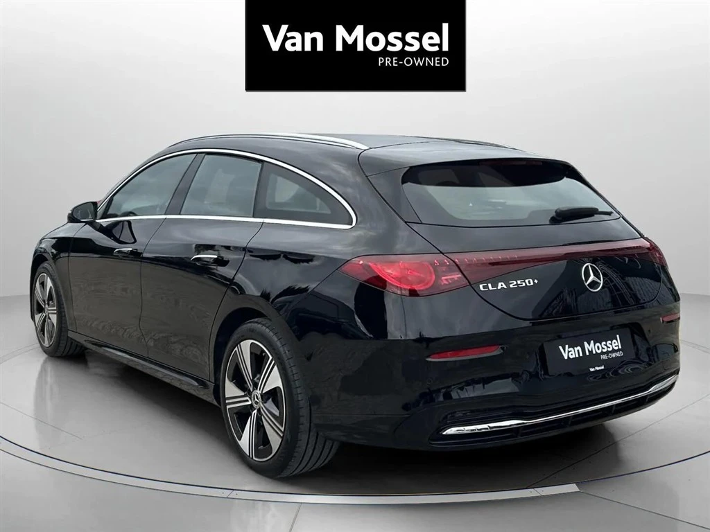 Mercedes-Benz-CLA-image-6