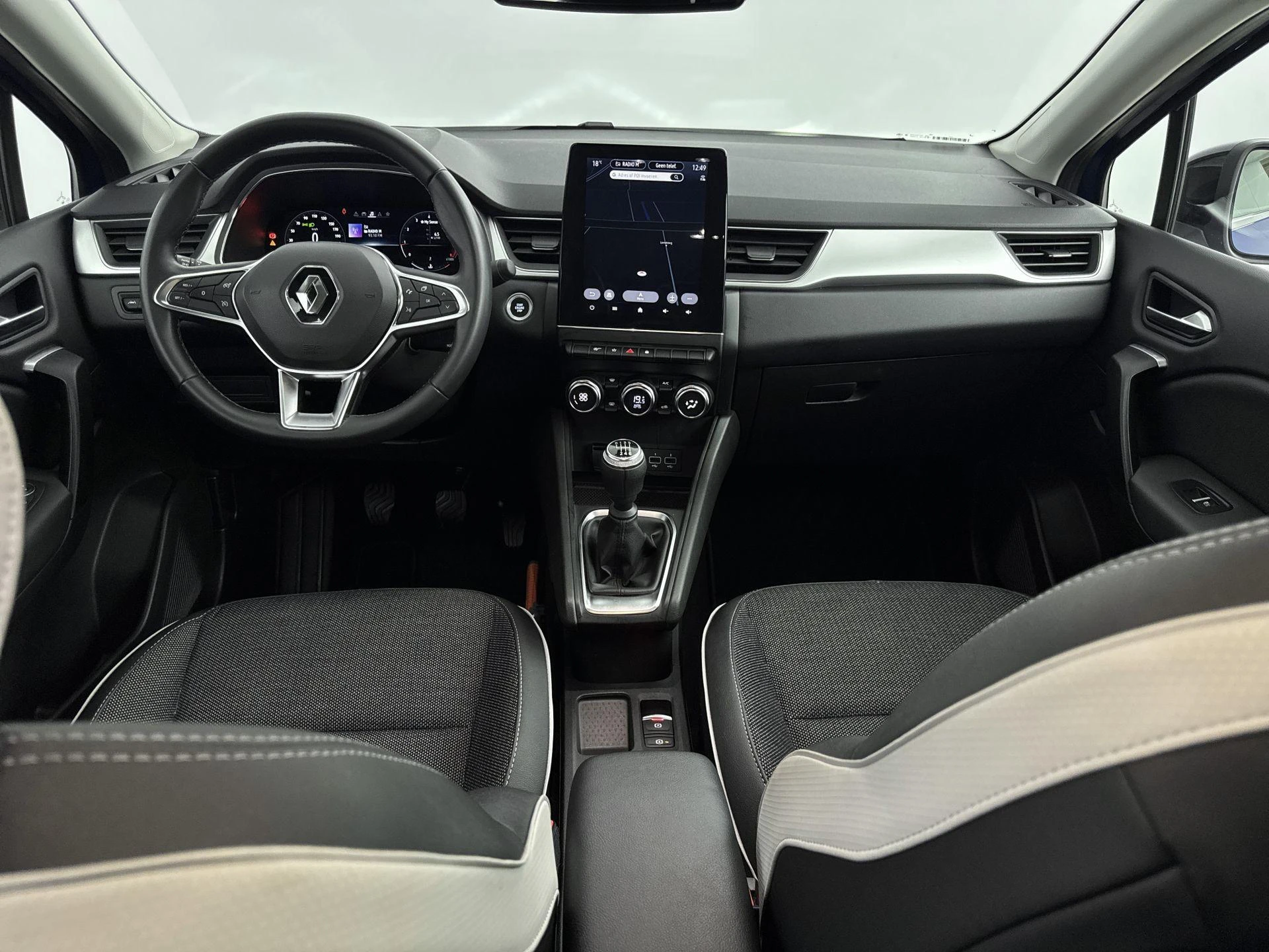 Renault-Captur-image-17
