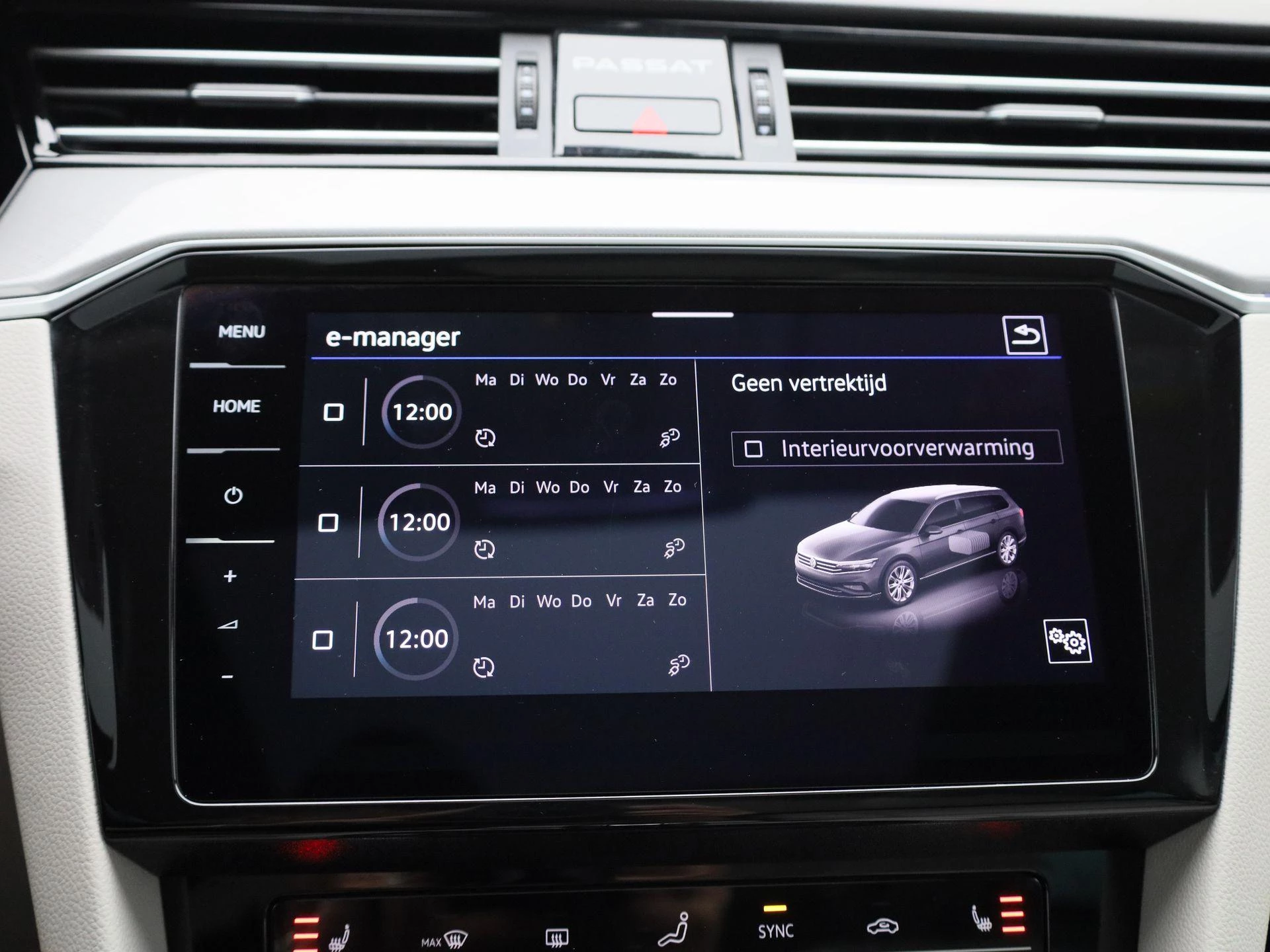 Volkswagen-Passat-image-27