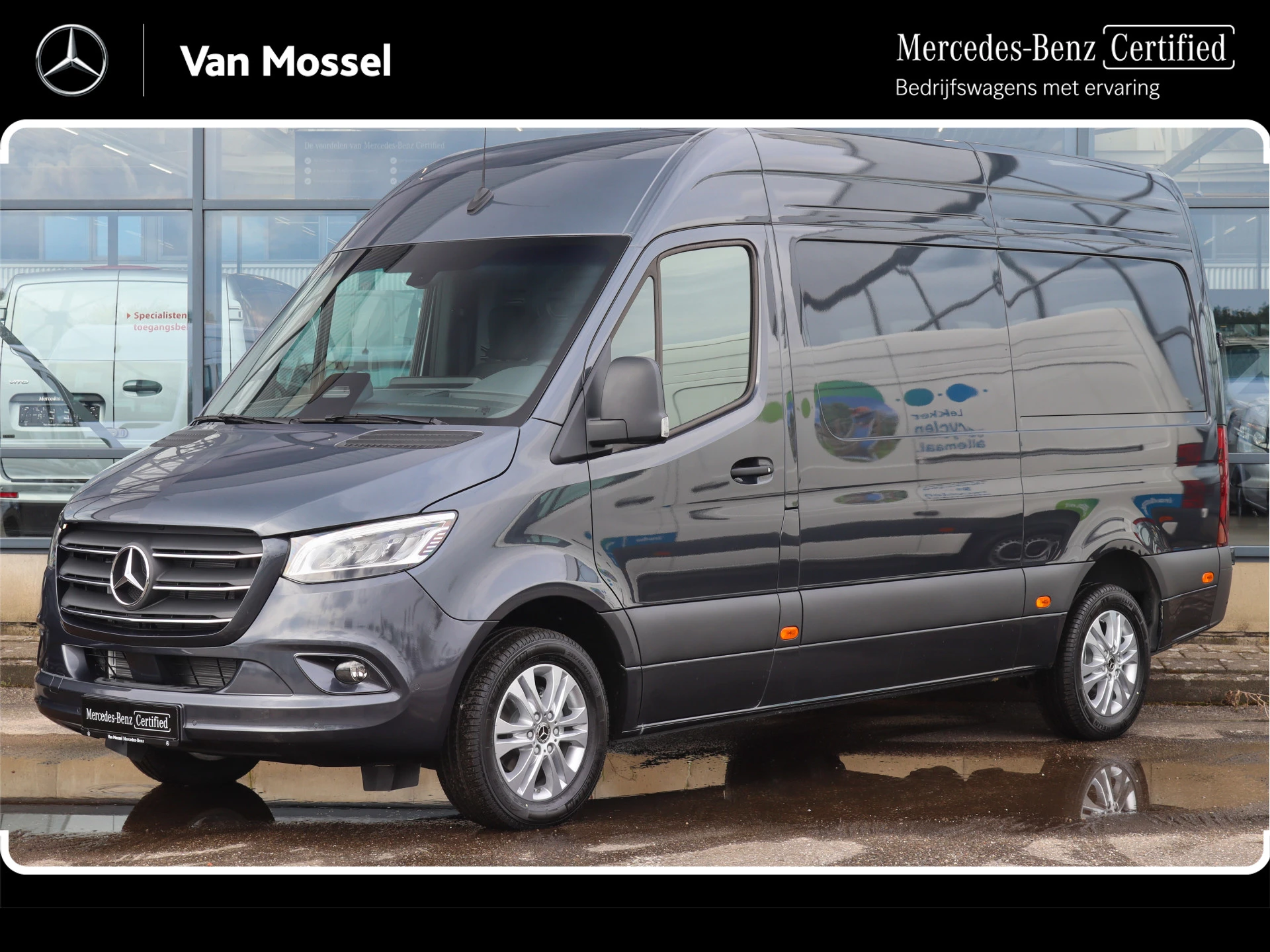 Mercedes-Benz-Sprinter-image-0