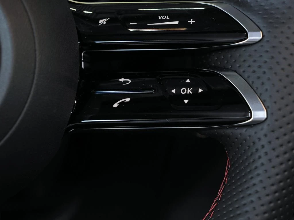Mercedes-Benz-CLA 250+-image-9