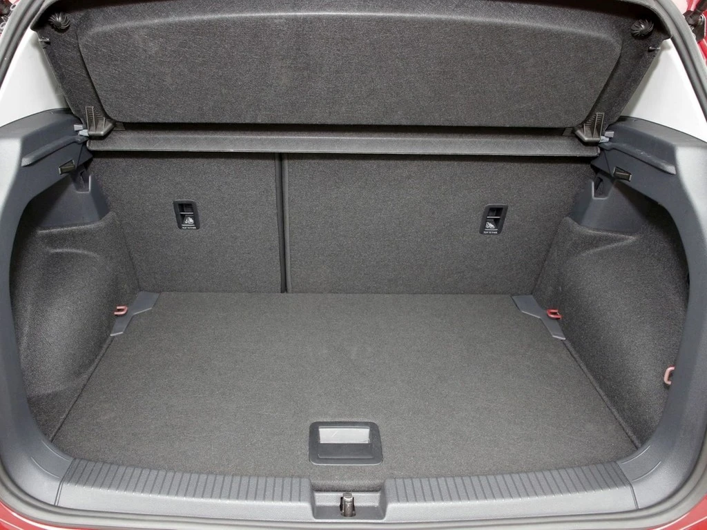 Volkswagen-T-Cross-image-5