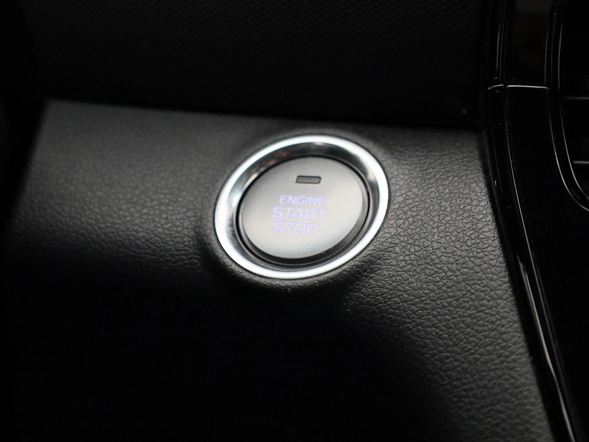 Hyundai-IONIQ-image-23