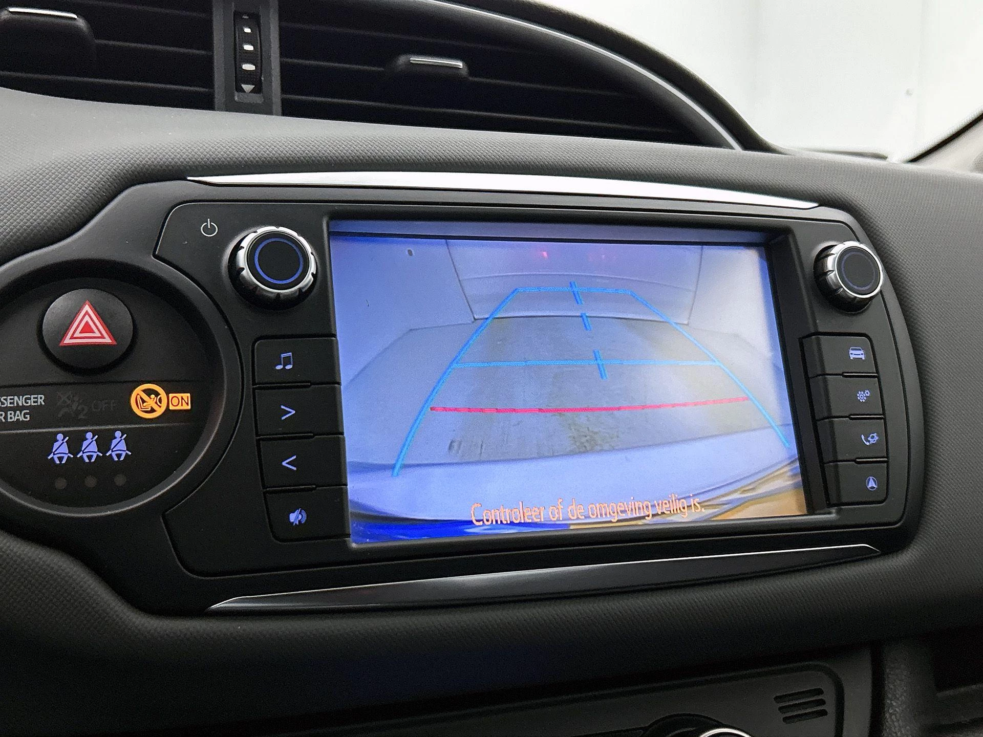 Toyota-Yaris-image-9