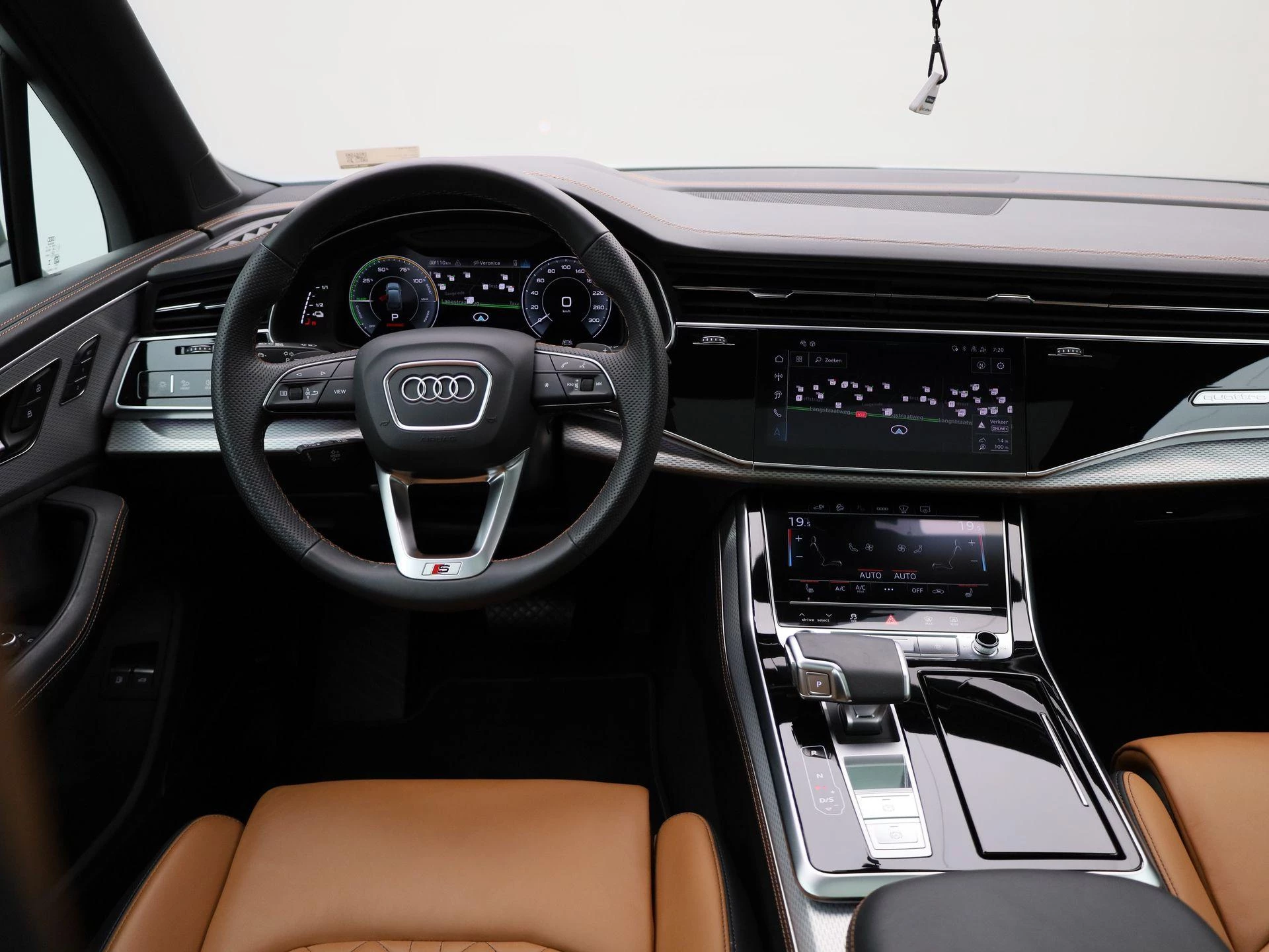 Audi-Q7-image-20