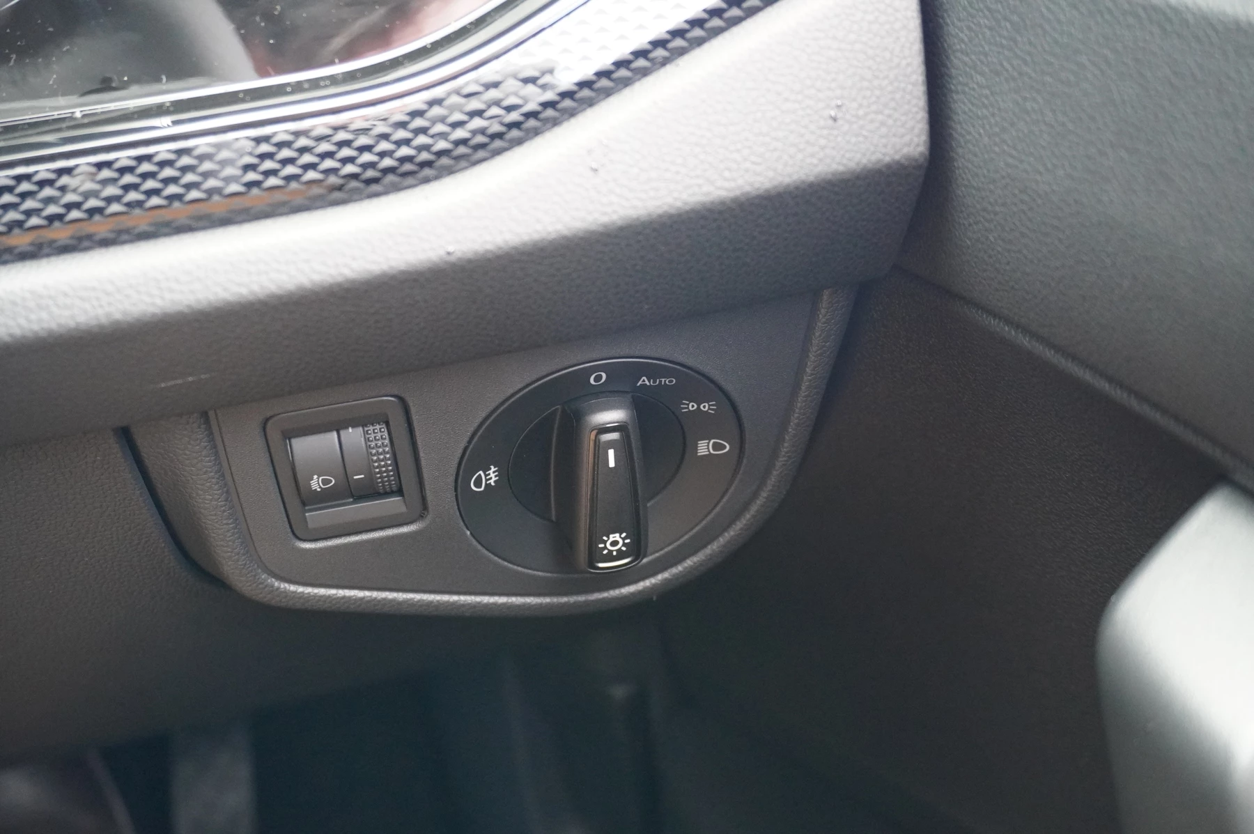 Volkswagen-Polo-image-29