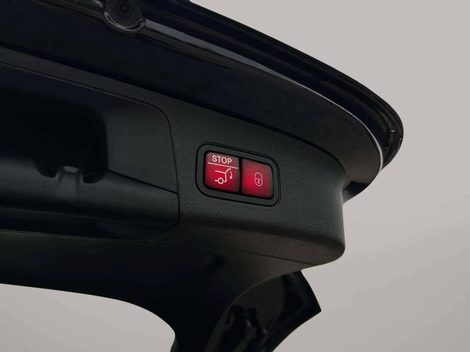 Mercedes-Benz-EQA-image-22