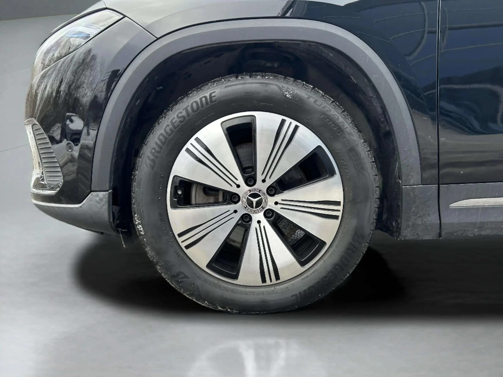 Mercedes-Benz-EQA-image-8