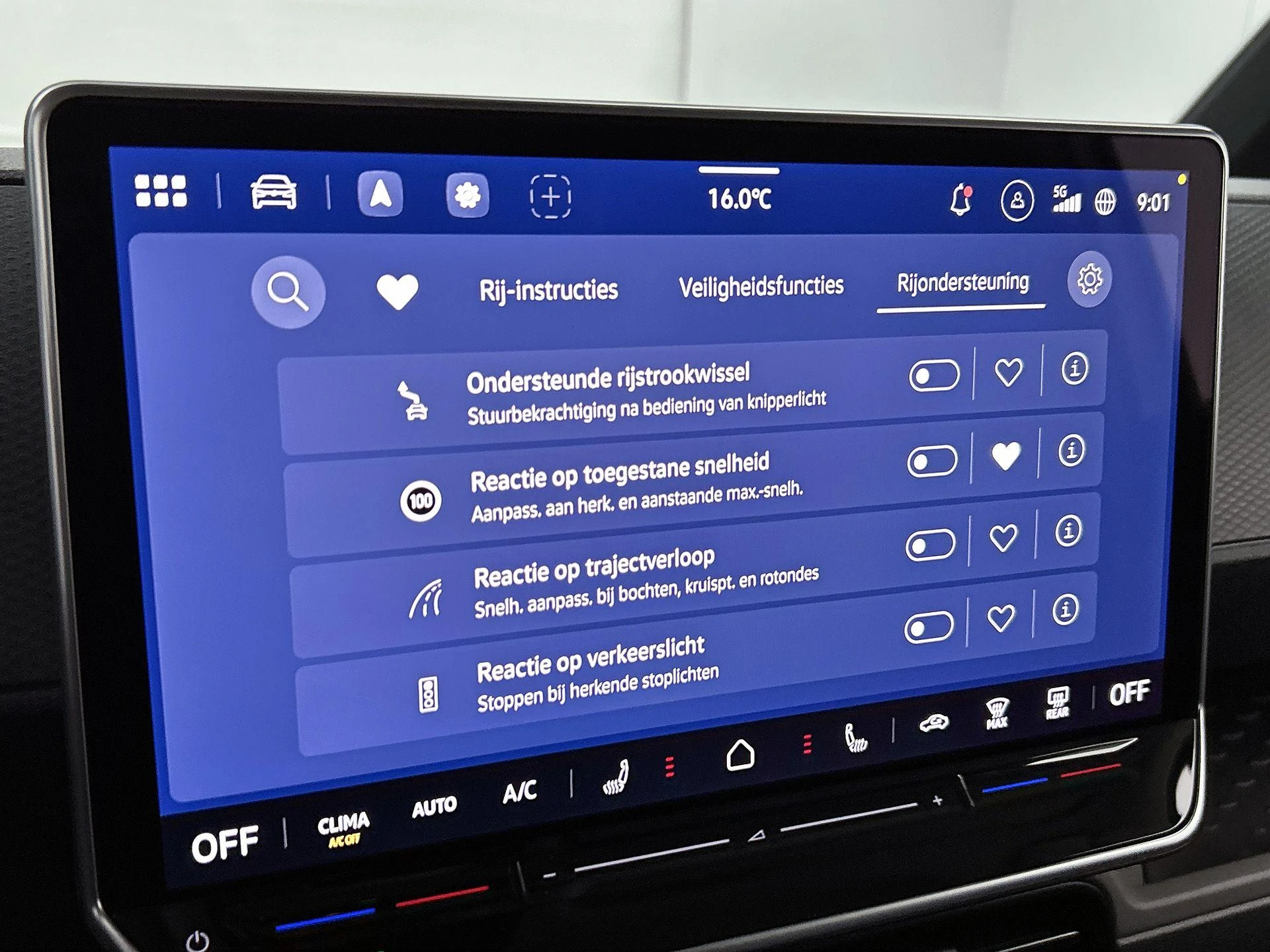 Volkswagen-ID. Buzz Cargo-image-18