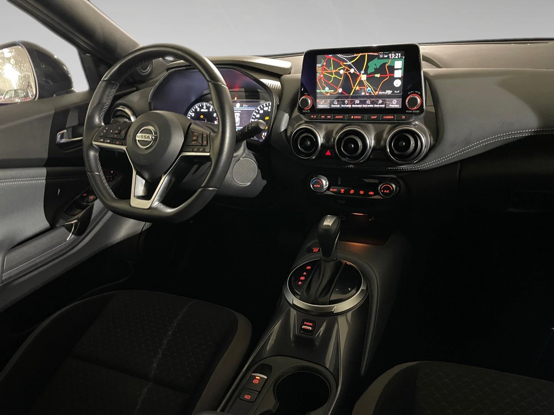 Nissan Juke 1.0 DIG-T 117 DCT