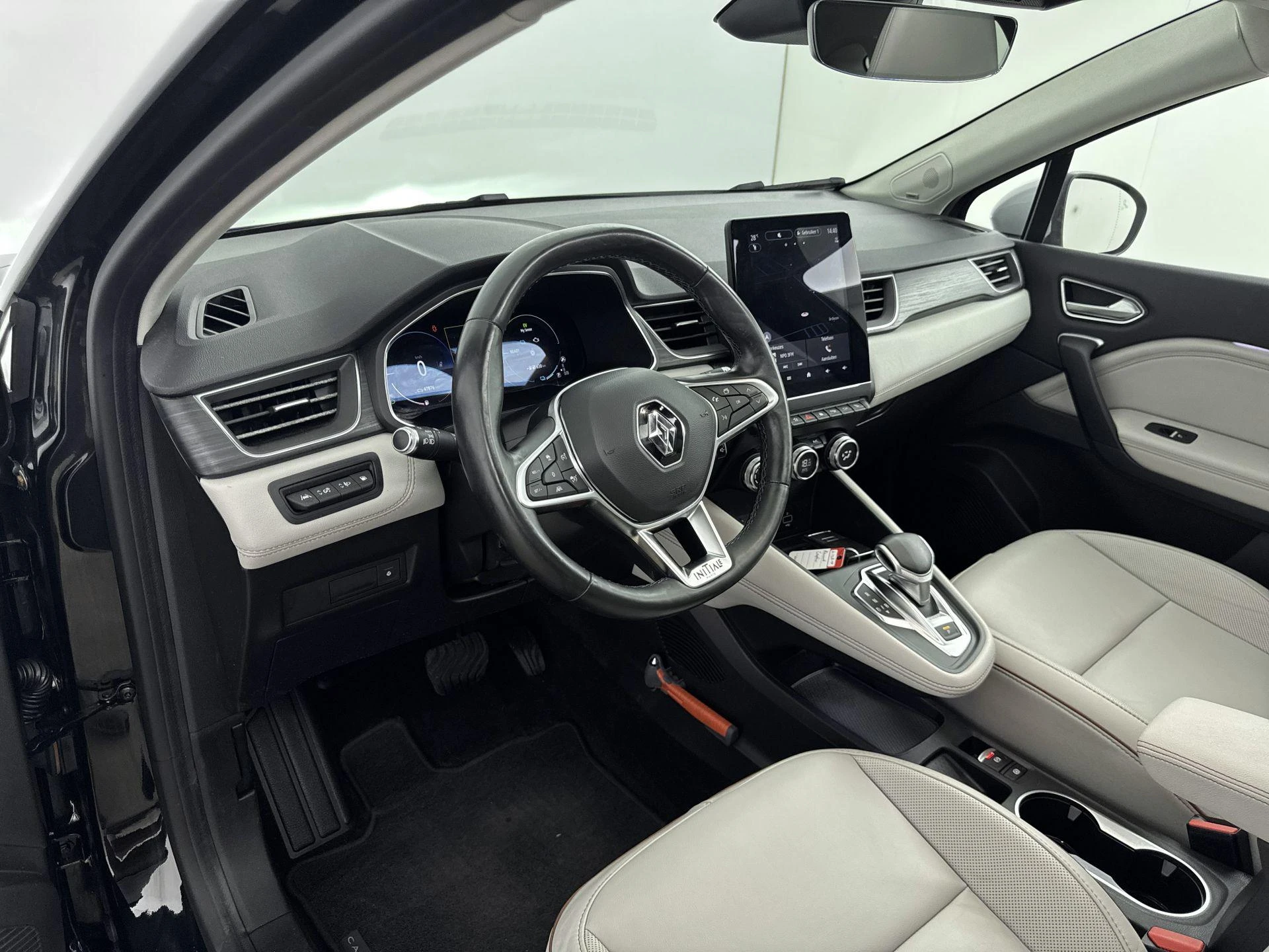 Renault-Captur-image-17