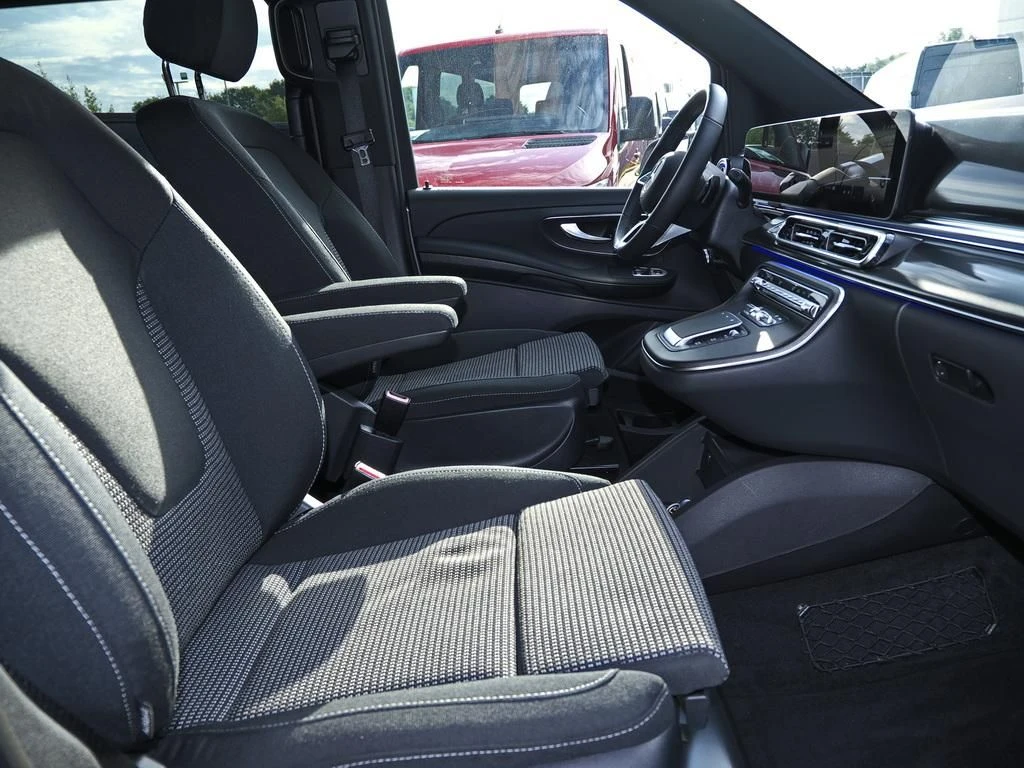 Mercedes-Benz-V-Klasse 220-image-13
