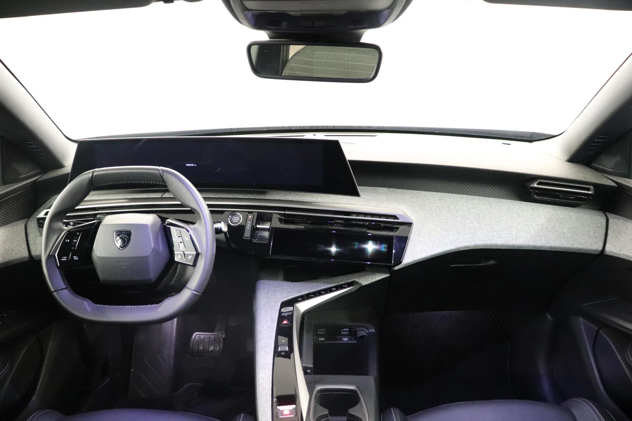 Peugeot-e-3008-image-8