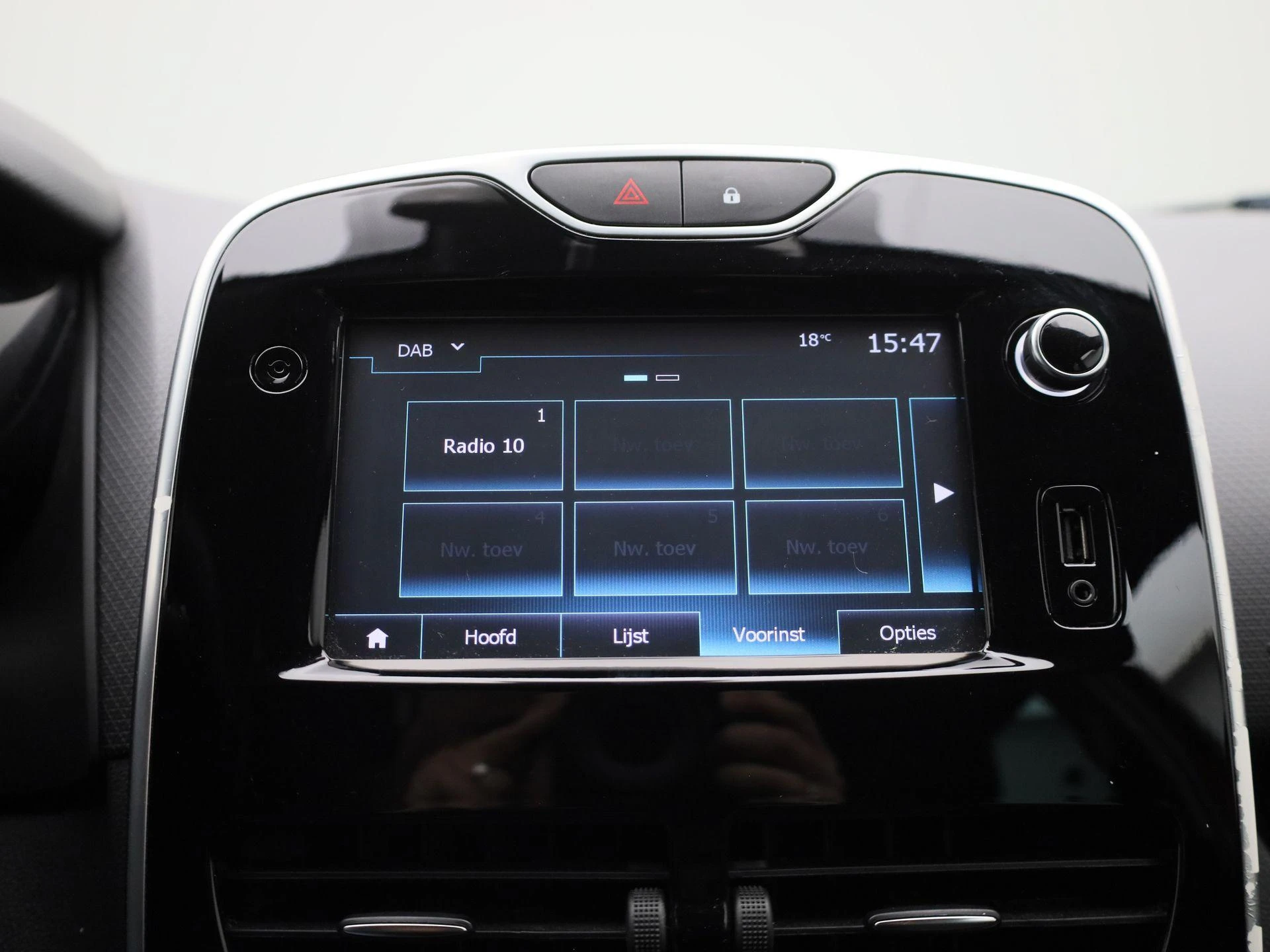 Renault-Clio-image-20