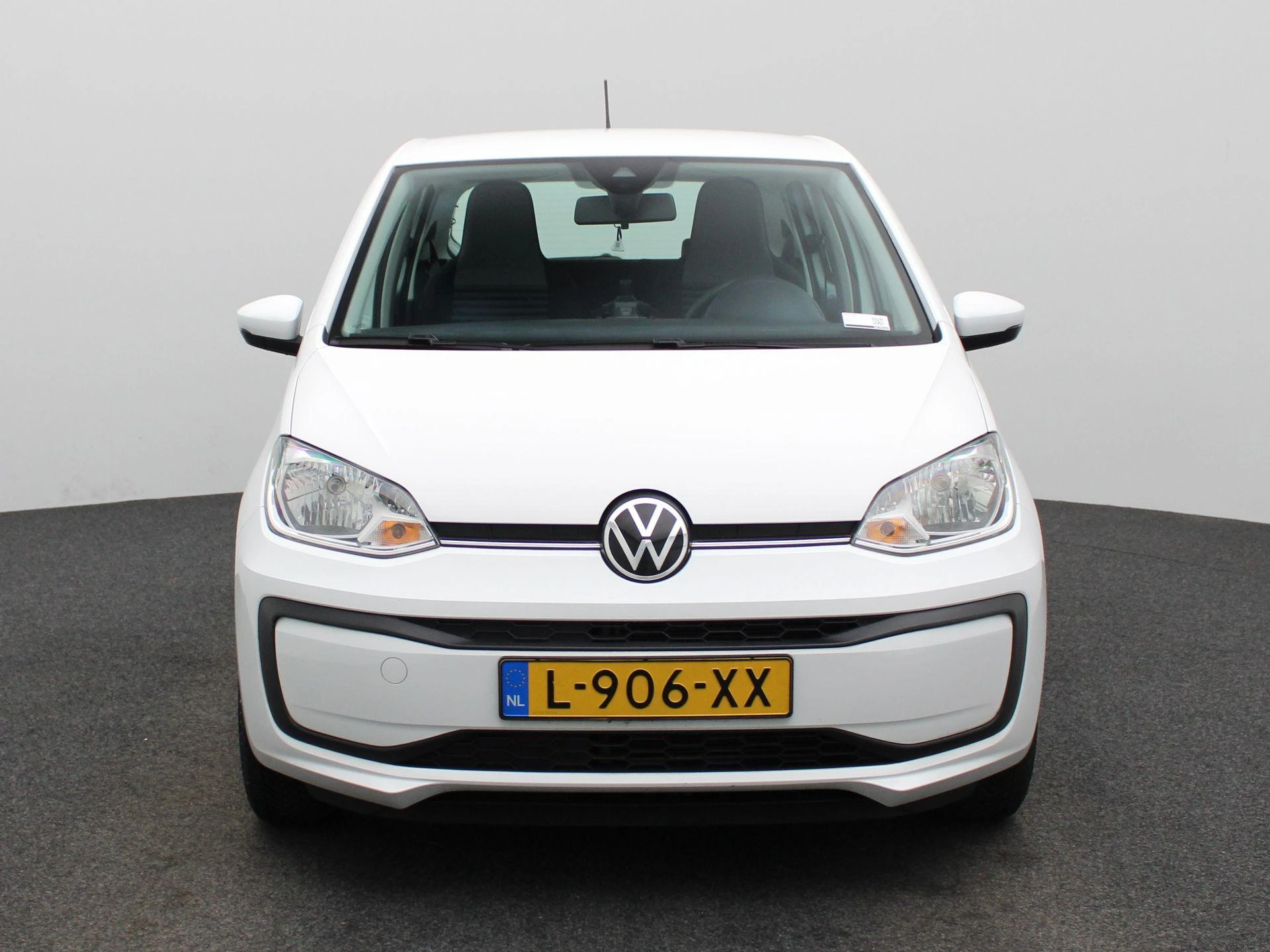 Volkswagen-up!-image-2
