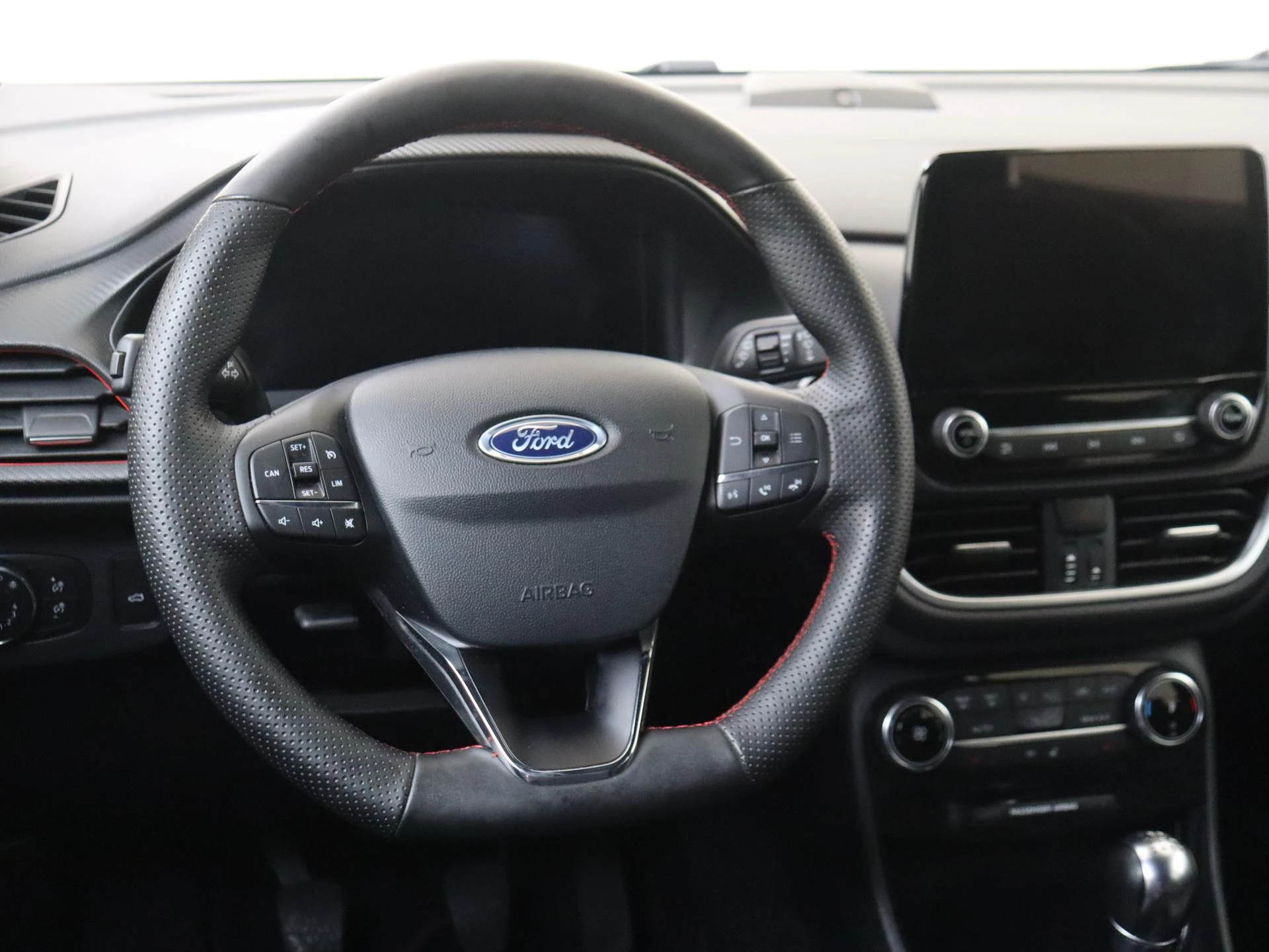 Ford-Puma-image-13