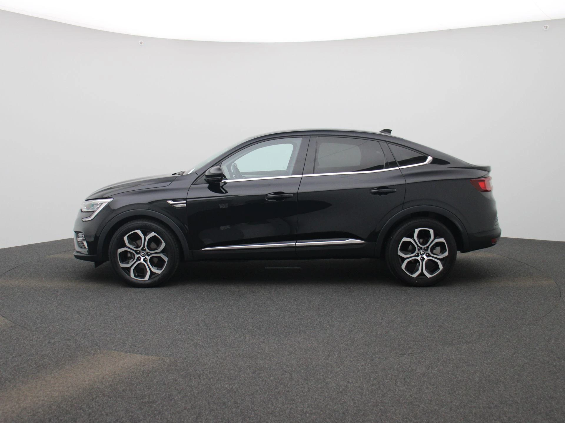 Renault-Arkana-image-3