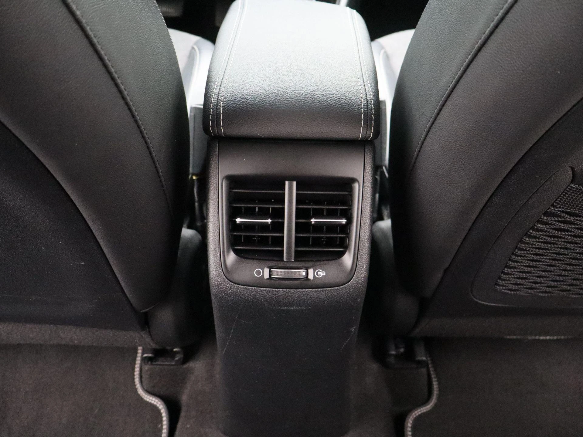Kia-Niro-image-32