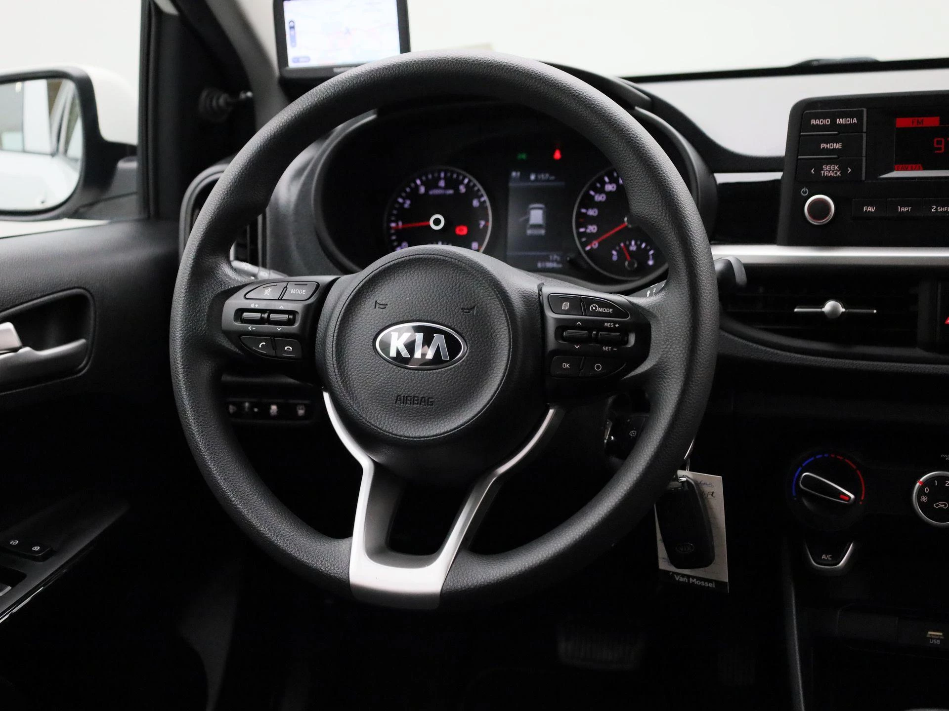 Kia-Picanto-image-9