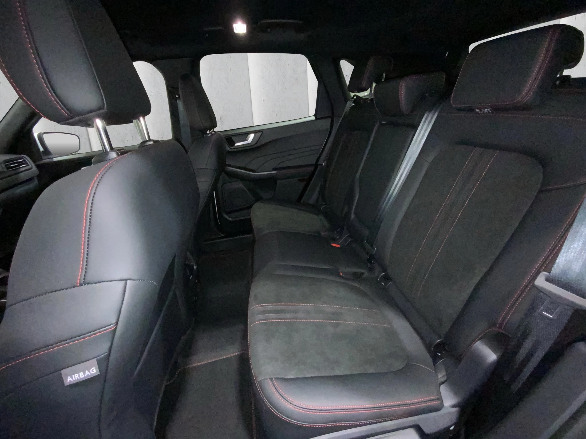 Ford Kuga ST-Line X Aut.*360GRAD*LED-MATRIX*NAVI*GRA*WINTER-PKT.