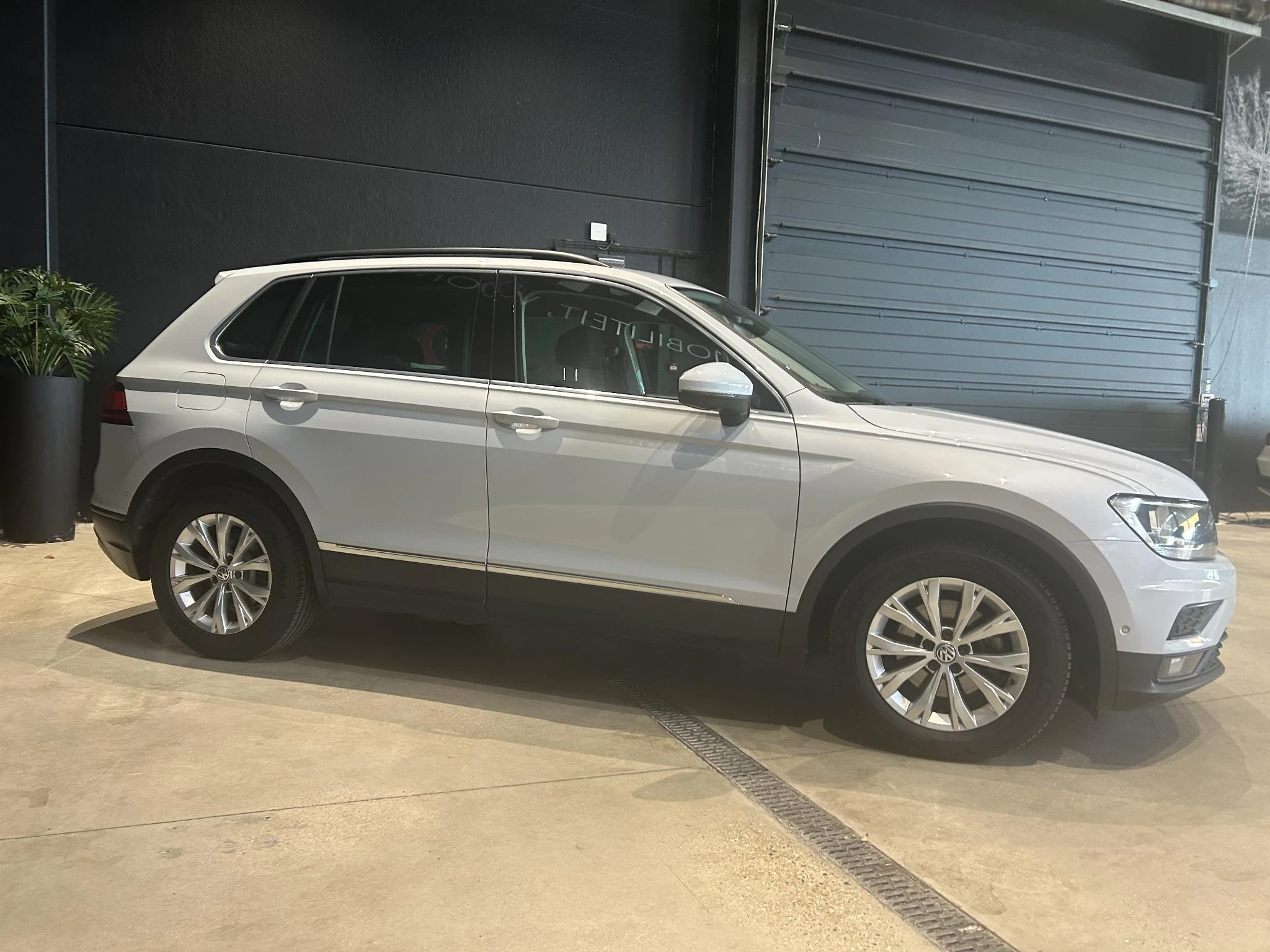 Volkswagen-Tiguan-image-2