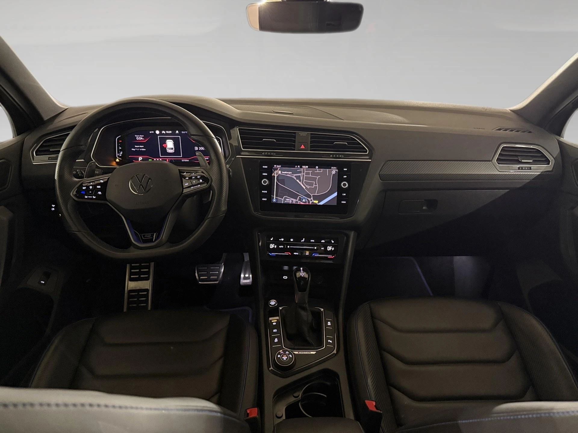 Volkswagen-Tiguan-image-4