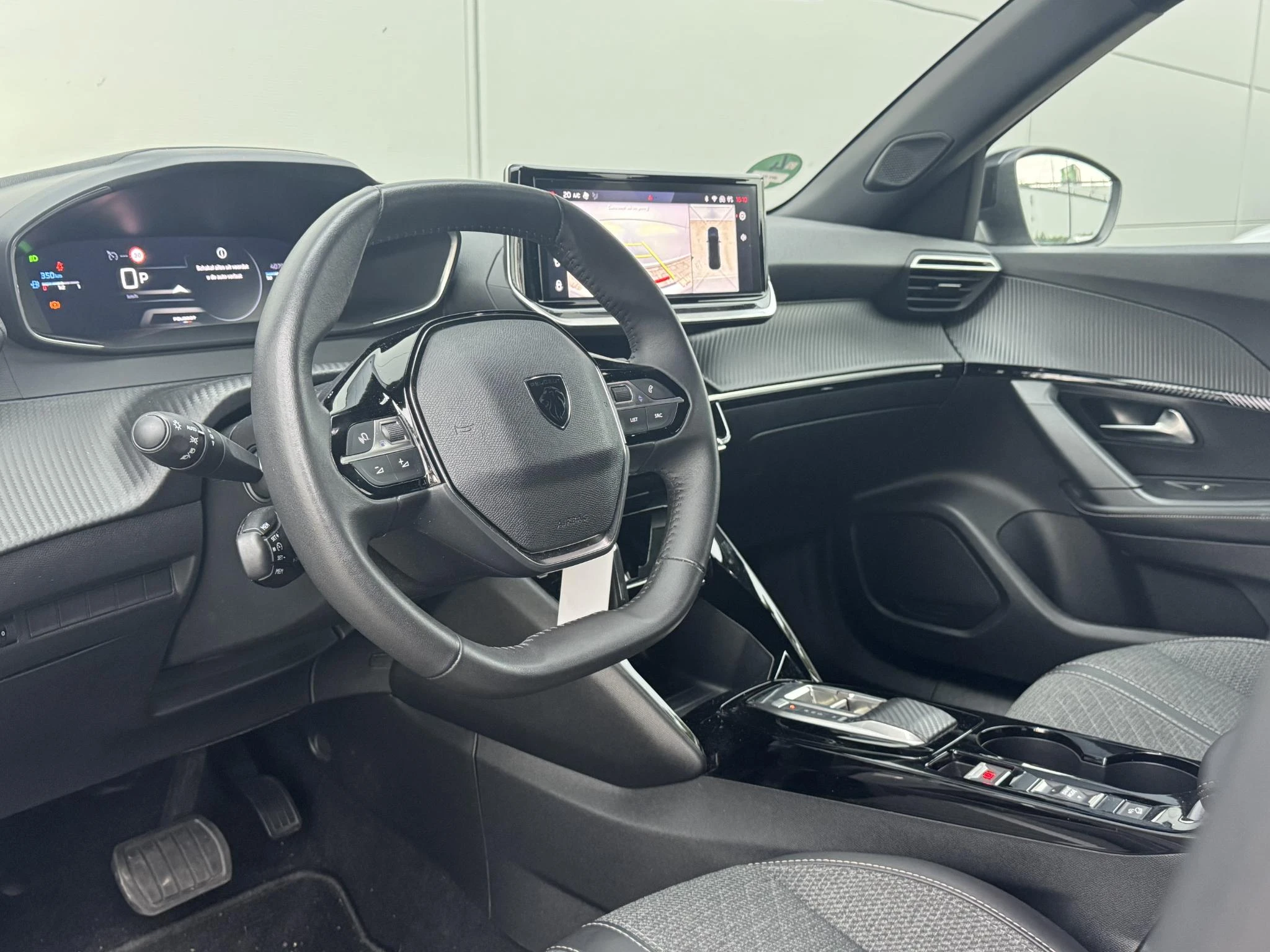 Peugeot-2008-image-9