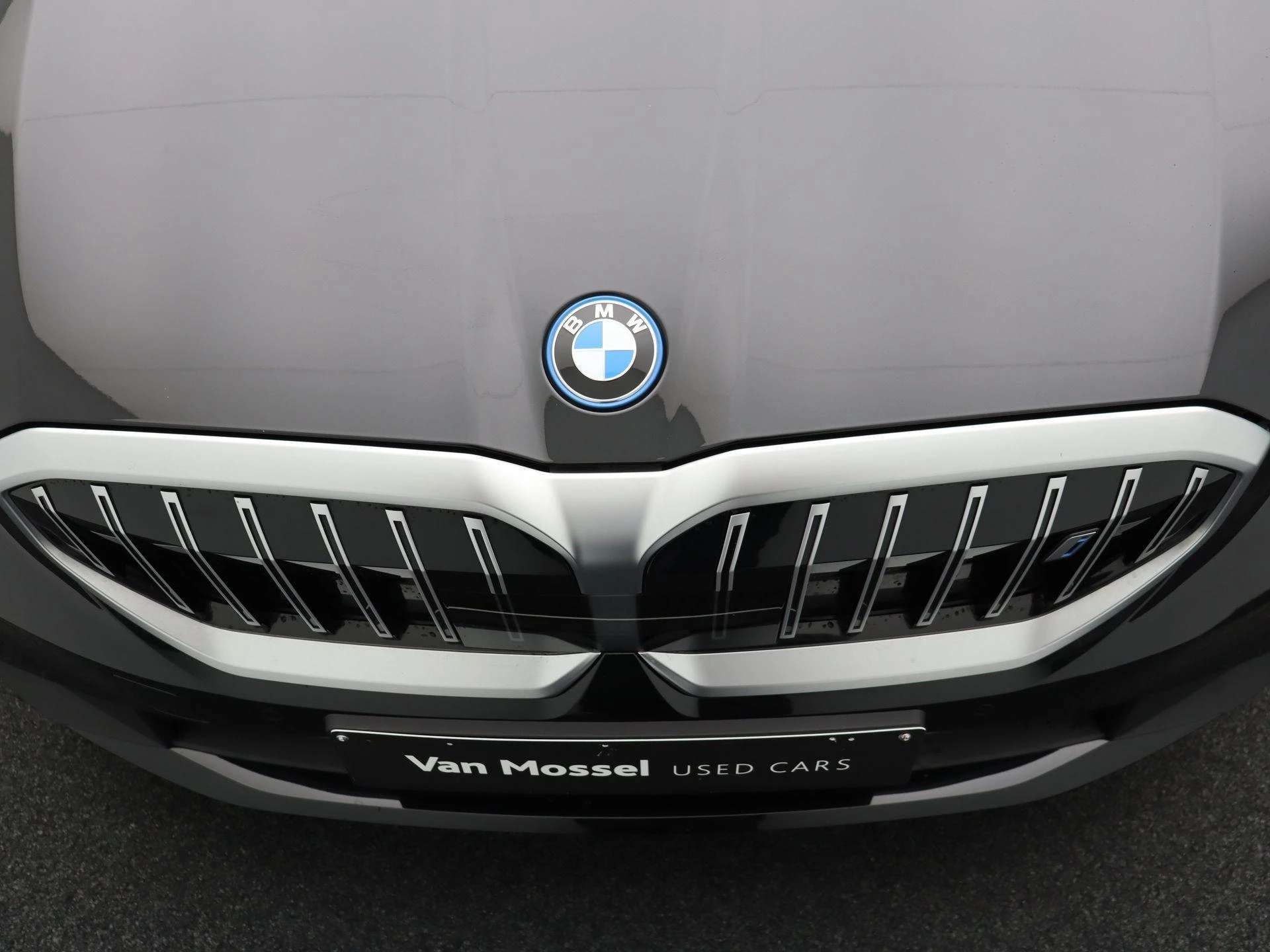 BMW-i5-image-25