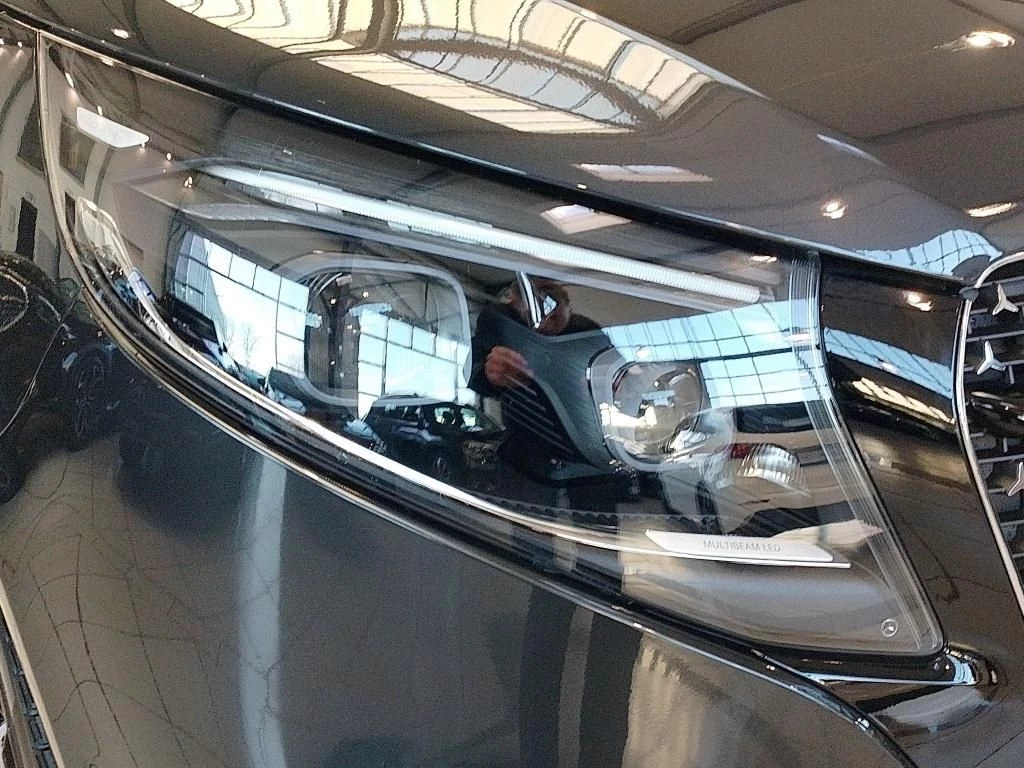Mercedes-Benz V-Klasse 300d 4M AVANTGARDE LANG AMG+PANO+SITZKLIMA+AHK AMG LineW447 V 300d 4M AVANTGARDE LANG AMG+PANO+SITZKLIMA+AHK AMG Line