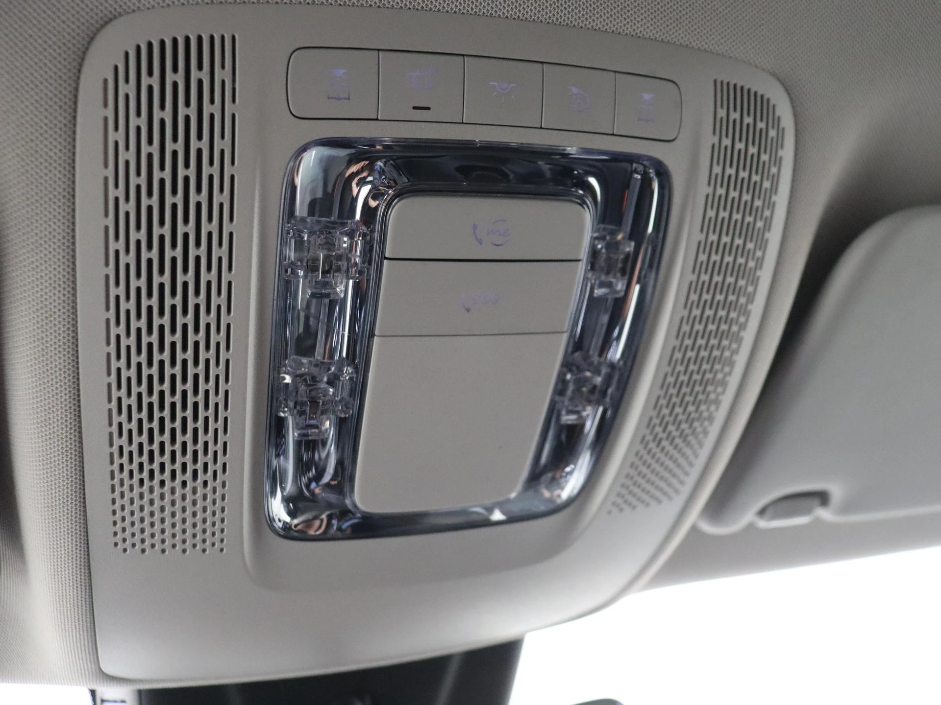 Mercedes-Benz-B-Klasse-image-23