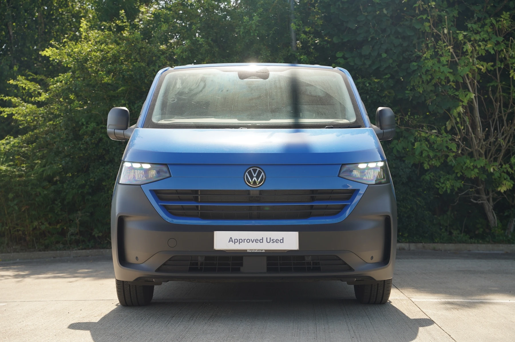 Volkswagen-Transporter-image-6