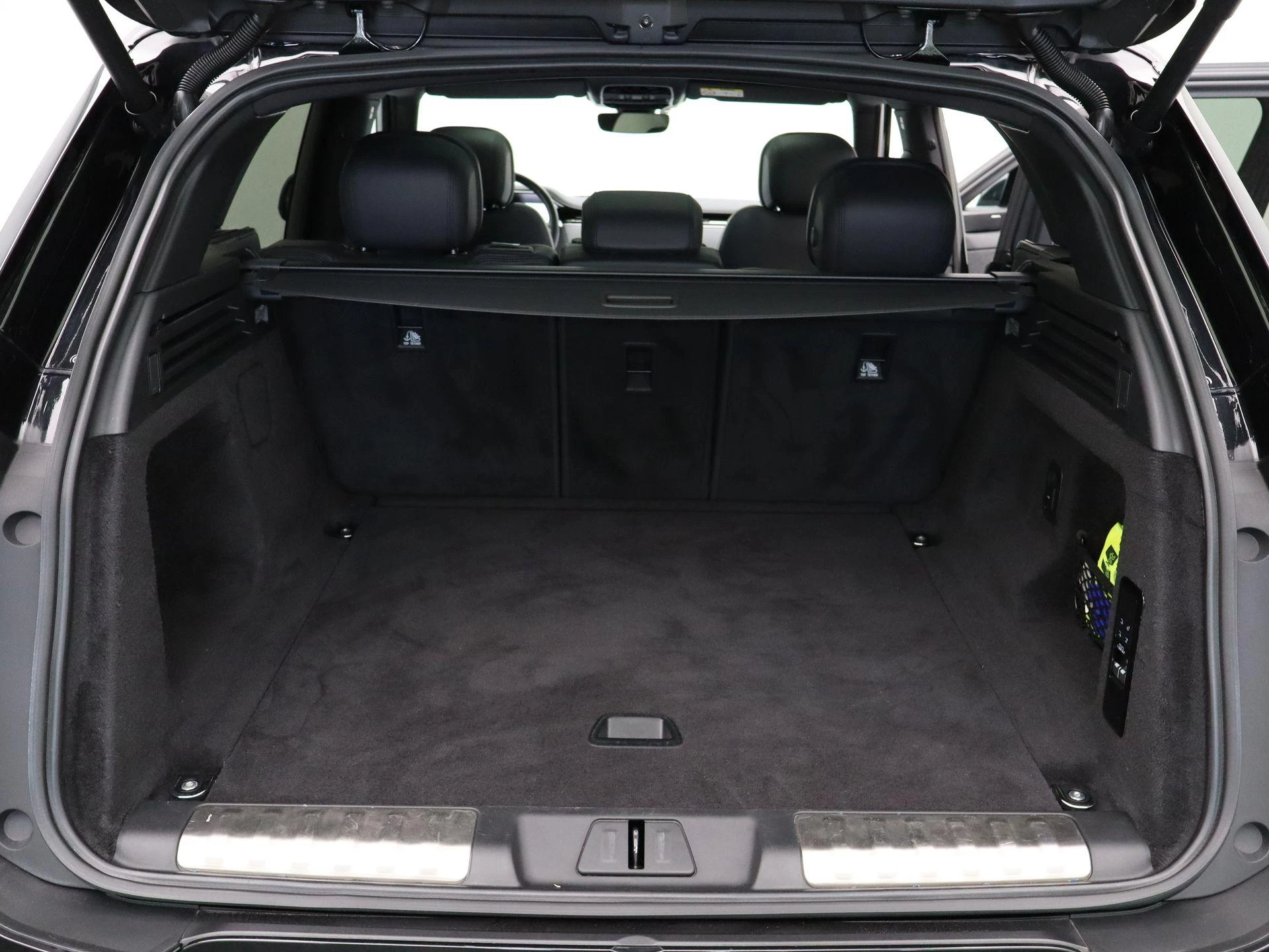 Land Rover Range Rover Sport 3.0 P440e Dynamic SE