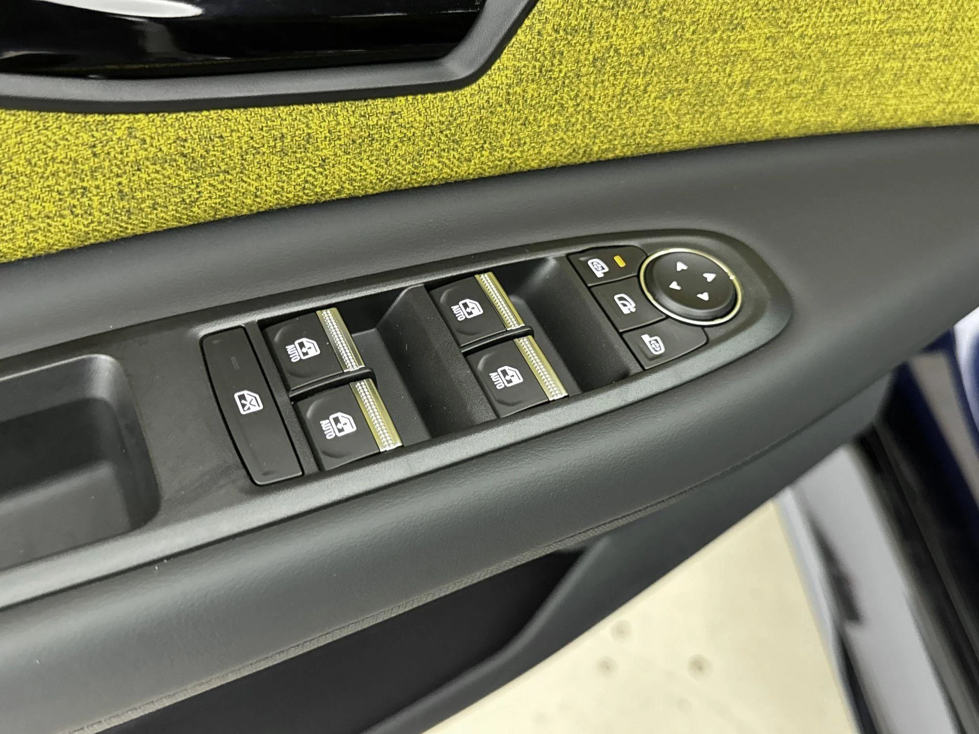 Renault-5-image-12