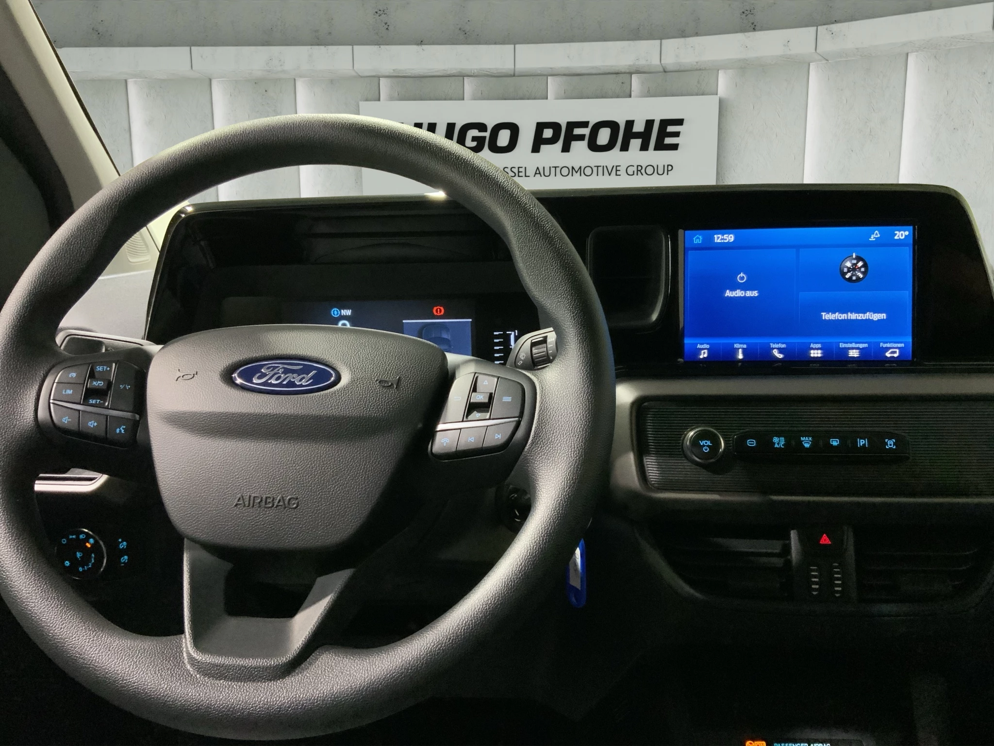 Ford-Transit Courier-image-11