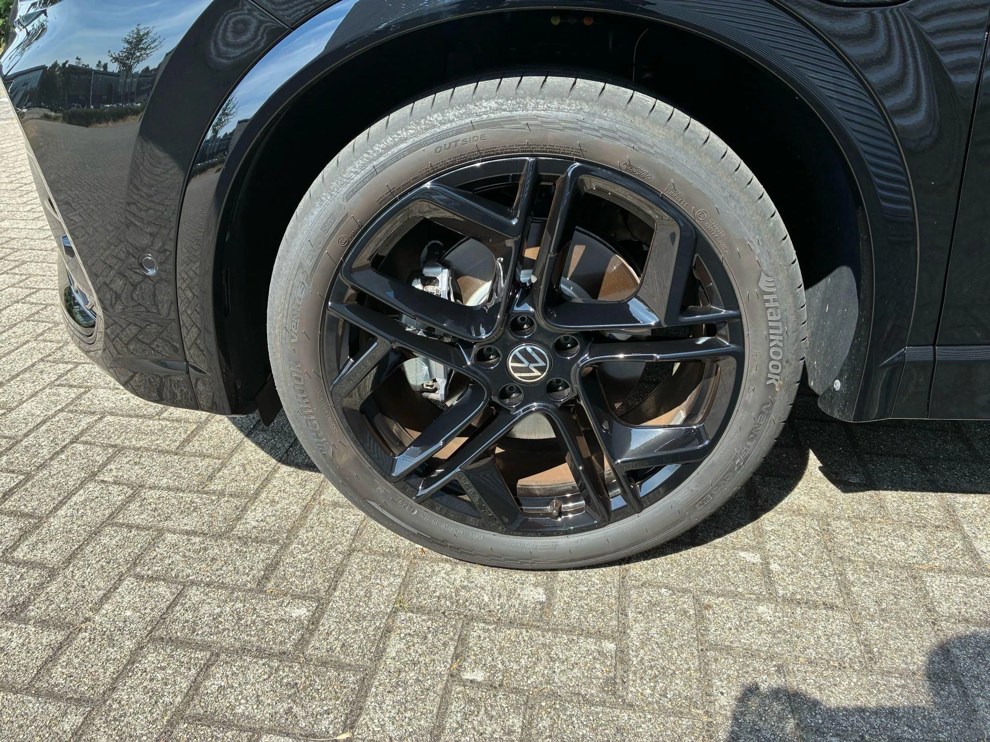 Volkswagen-Tiguan-image-6