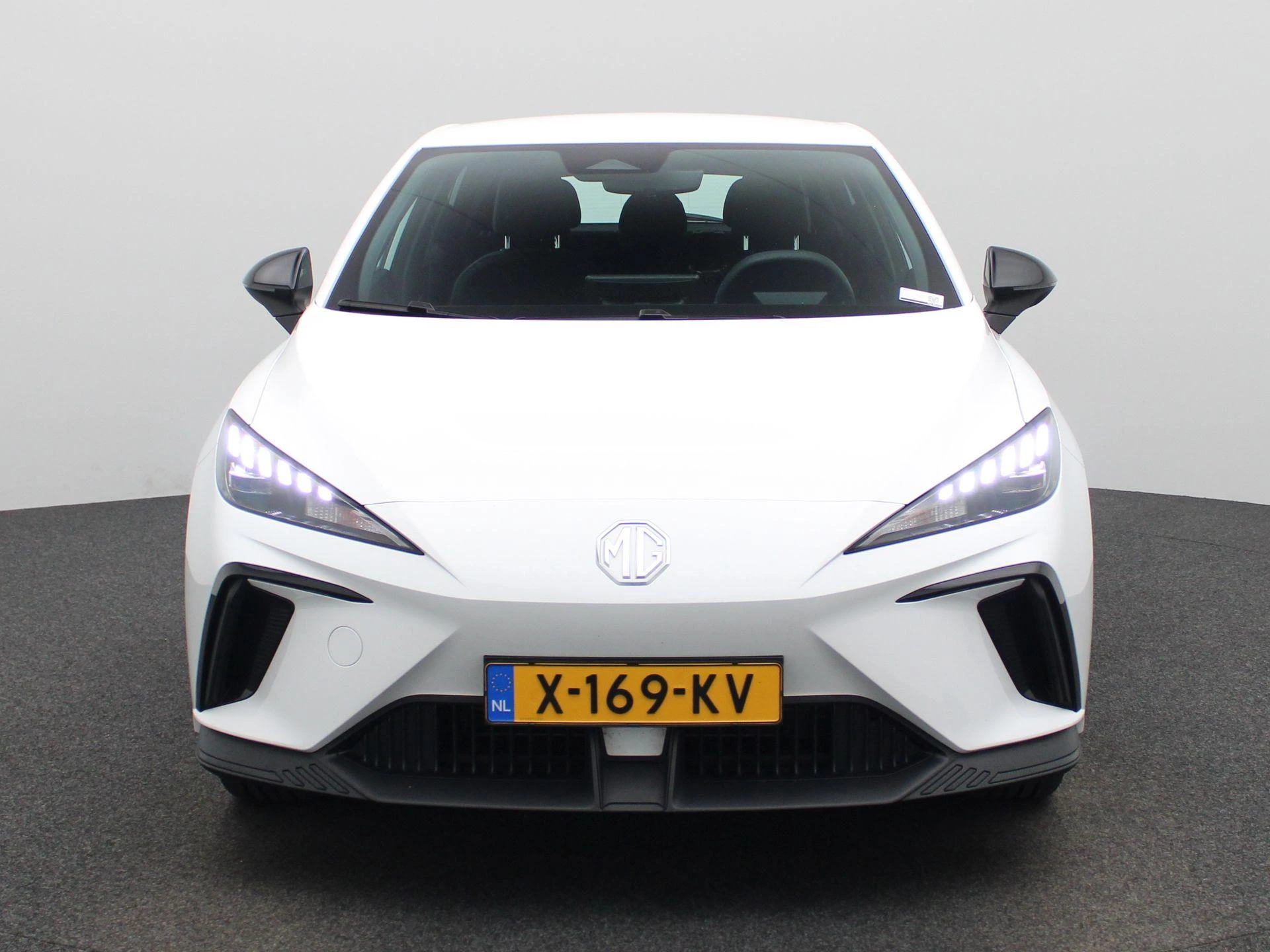 MG-MG4 EV-image-2