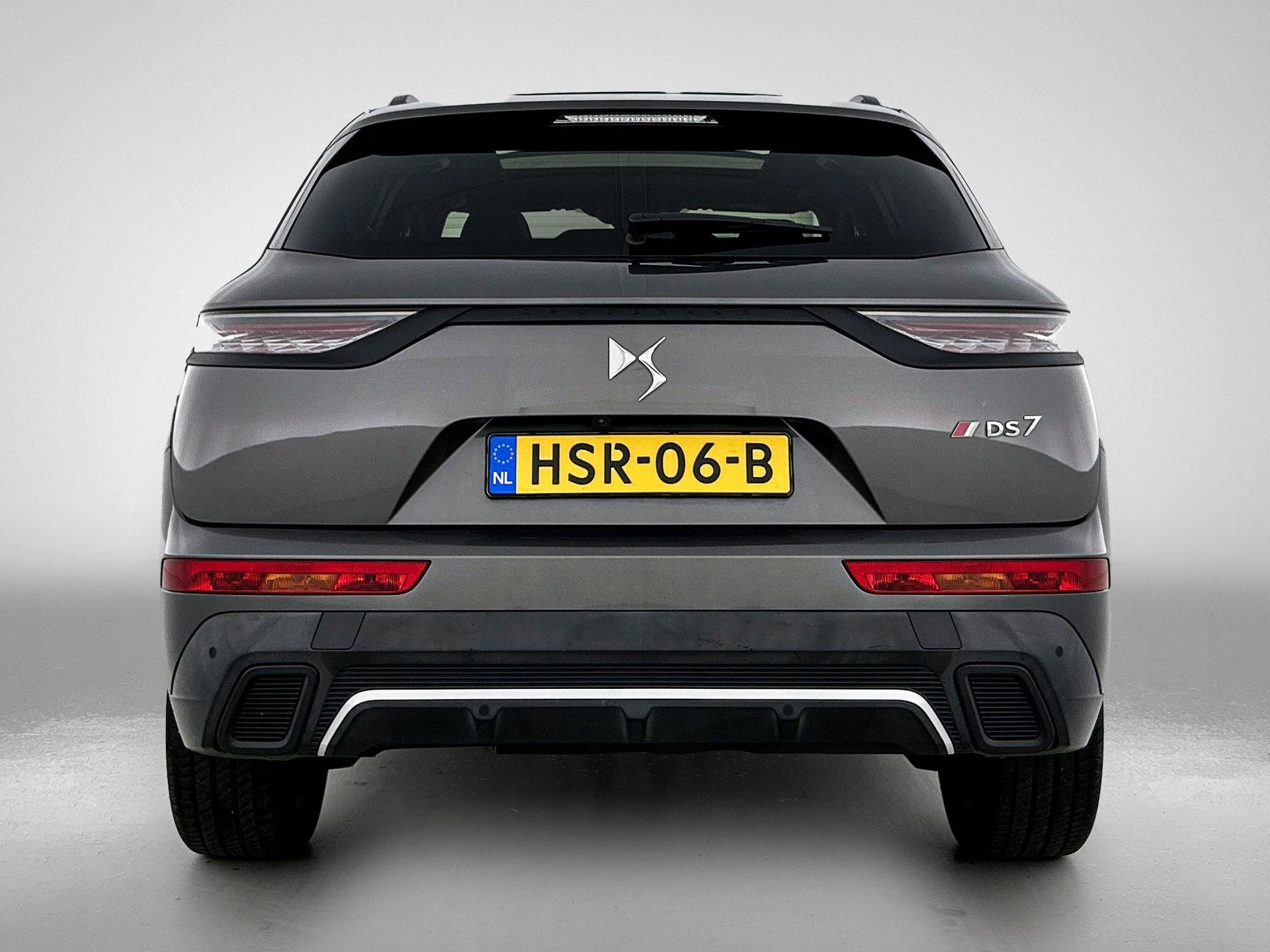 DS-DS 7-image-2
