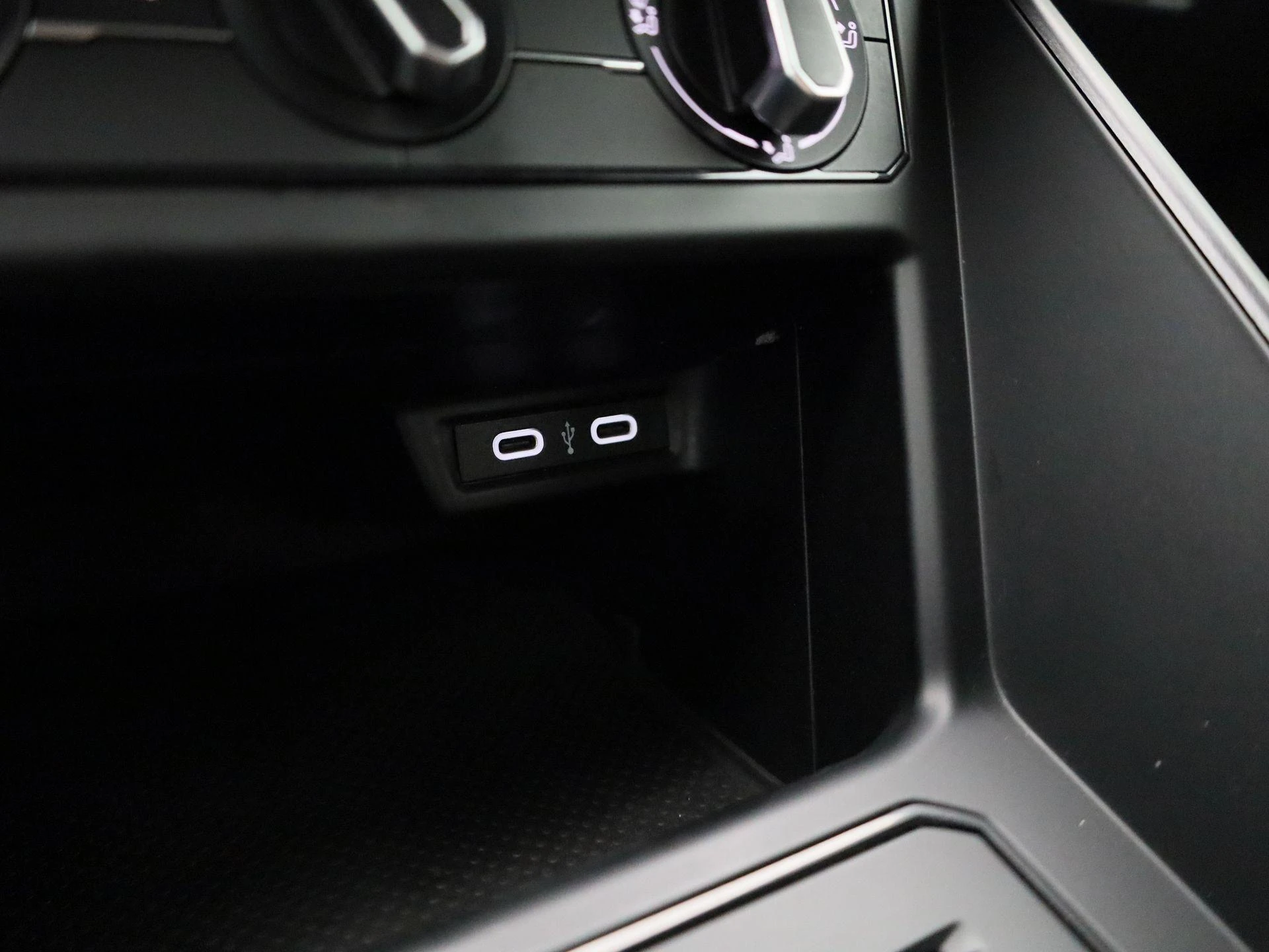Volkswagen-Taigo-image-22