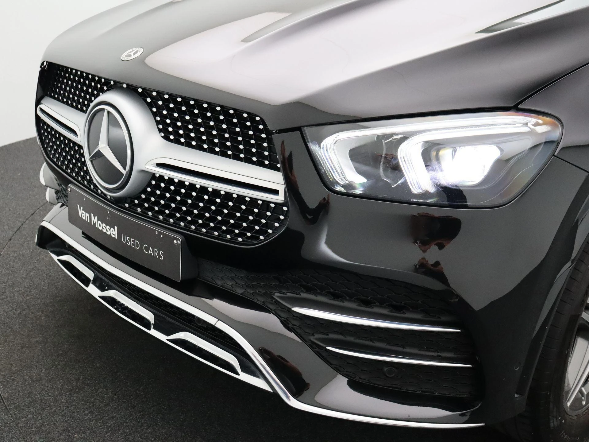 Mercedes-Benz-GLE-image-31