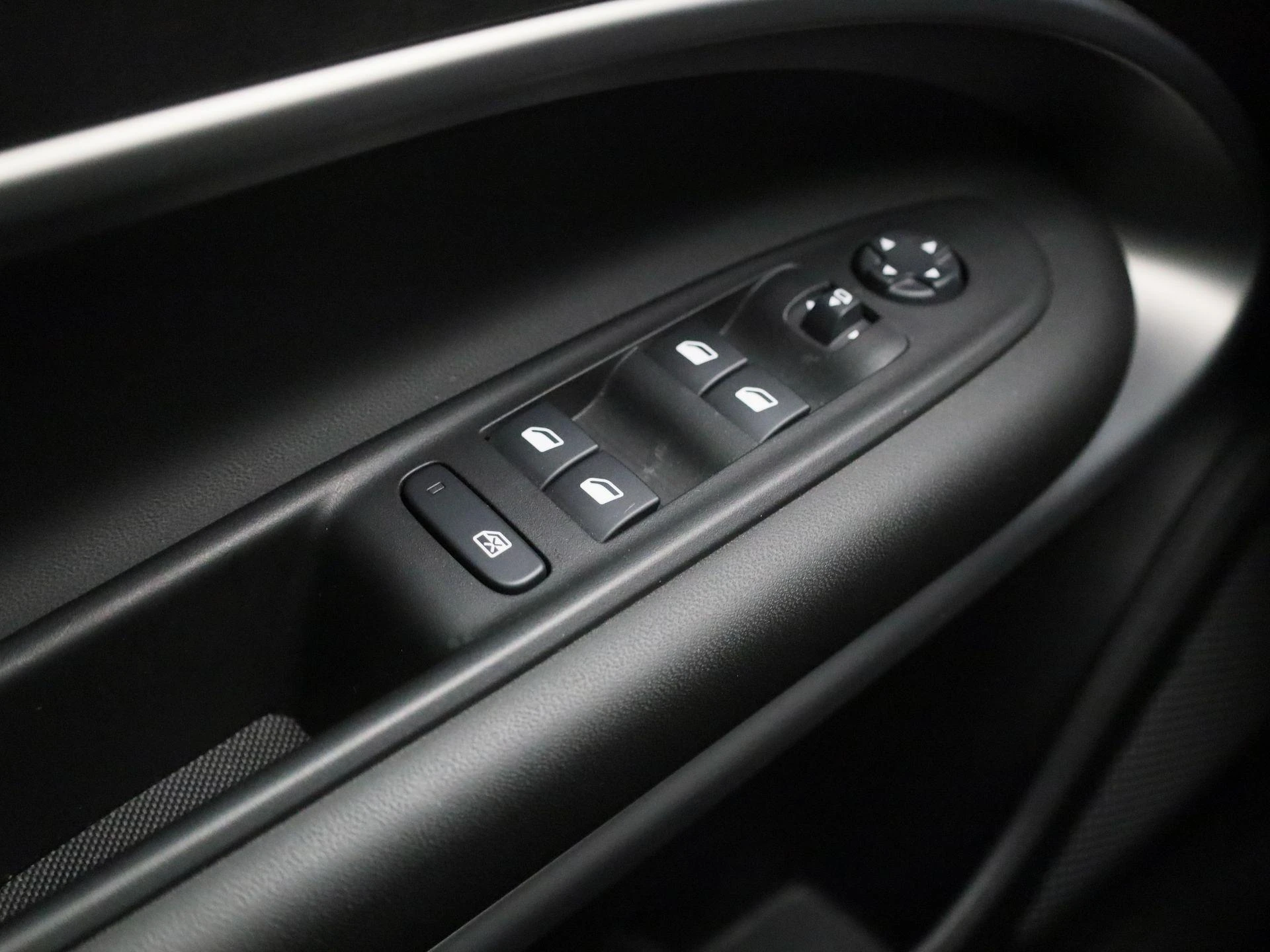 Jeep-Avenger-image-23