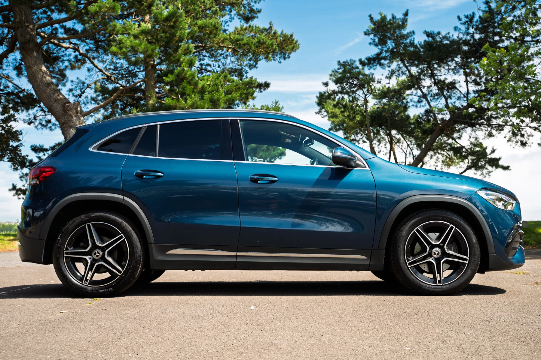 Mercedes-Benz-GLA-image-3