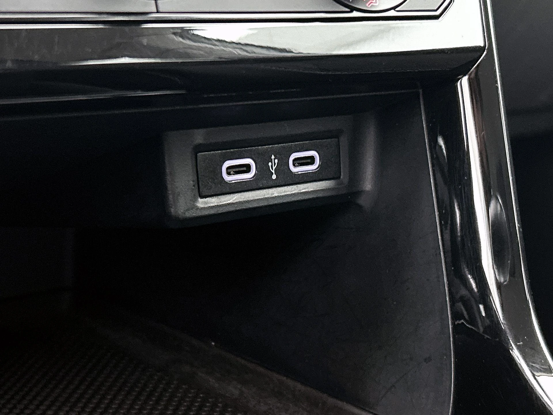 Volkswagen-T-Cross-image-31