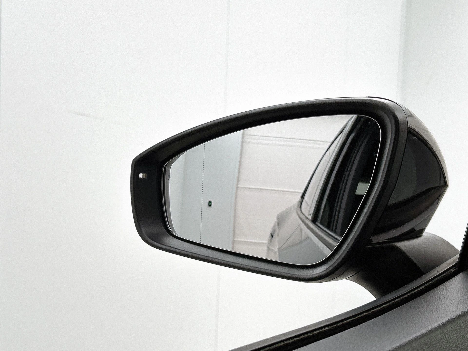 Volkswagen-ID.4-image-19