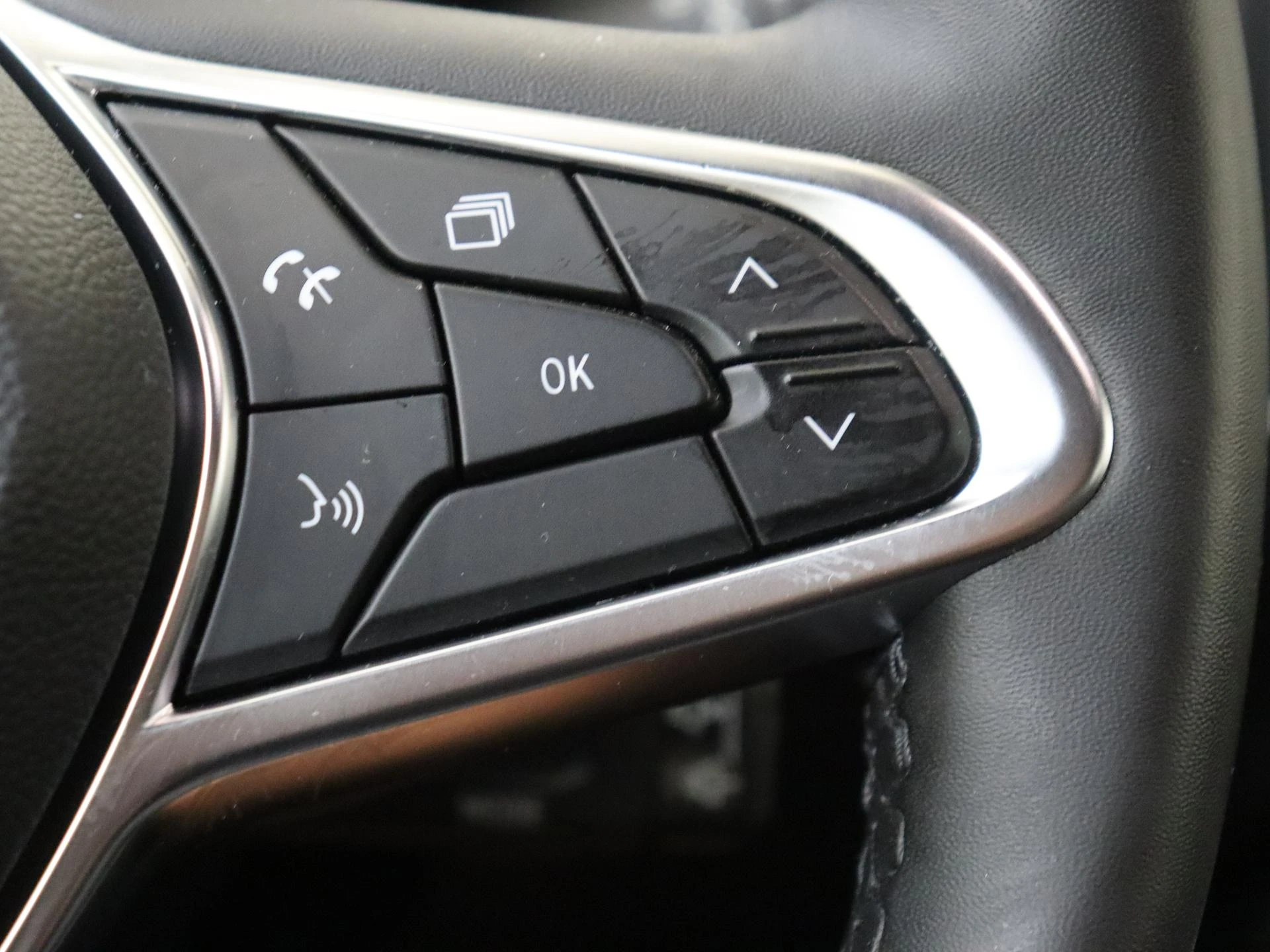 Renault-Clio-image-12
