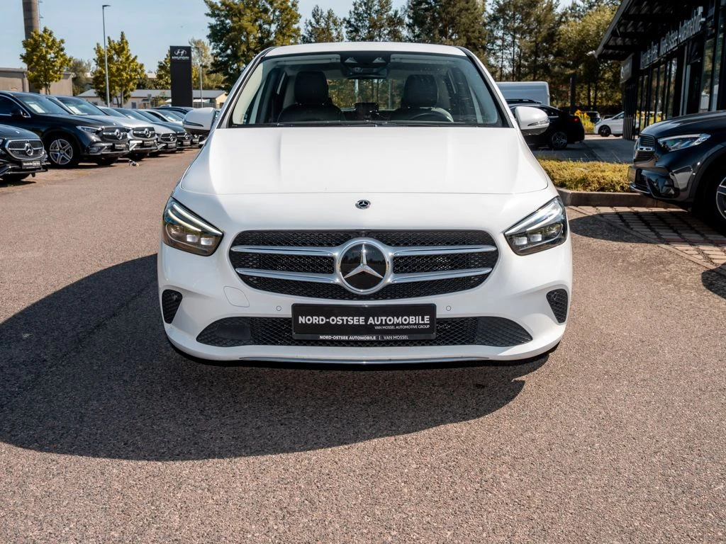 Mercedes-Benz-B-Klasse 220 d-image-3