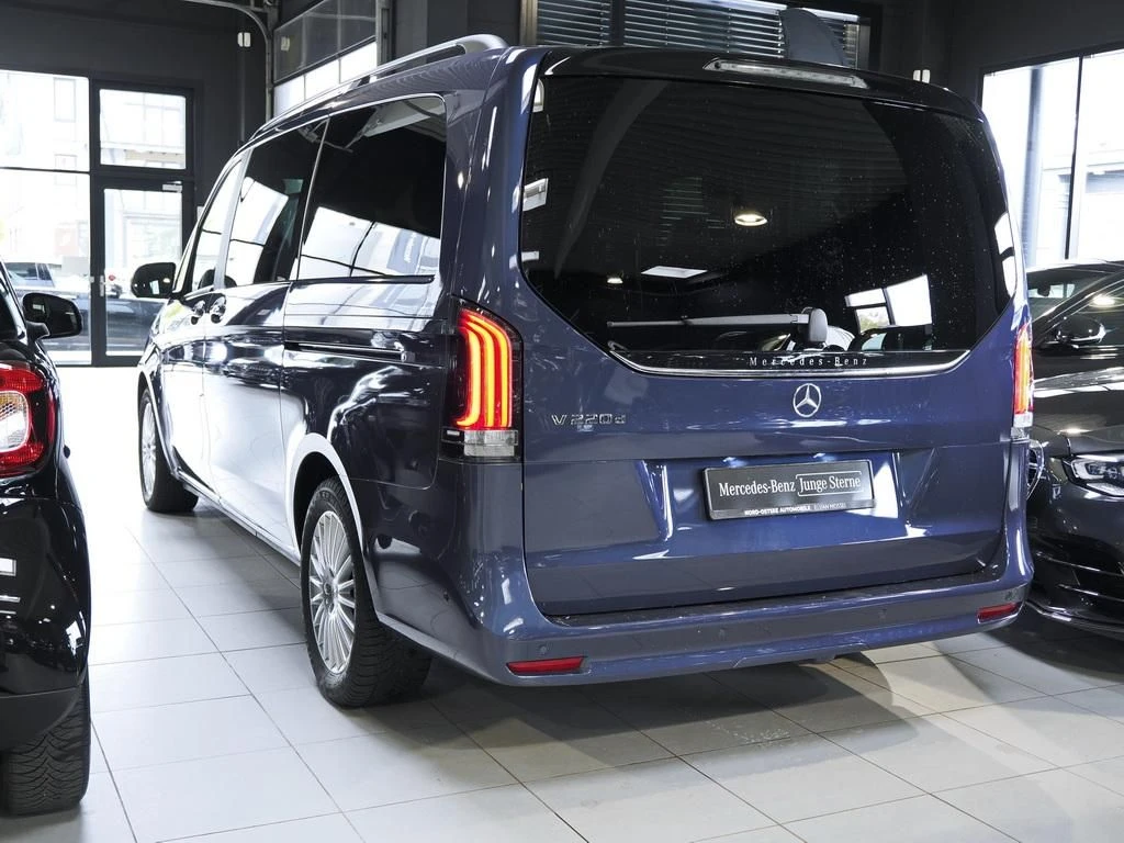 Mercedes-Benz-V-Klasse 220-image-4