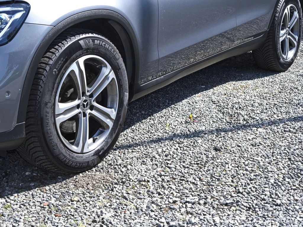 Mercedes-Benz-GLC 220 d-image-6