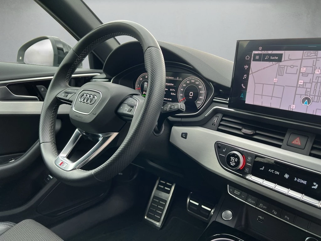 Audi A4 Avant S line 50 TDI quattro tiptronic *Matrix